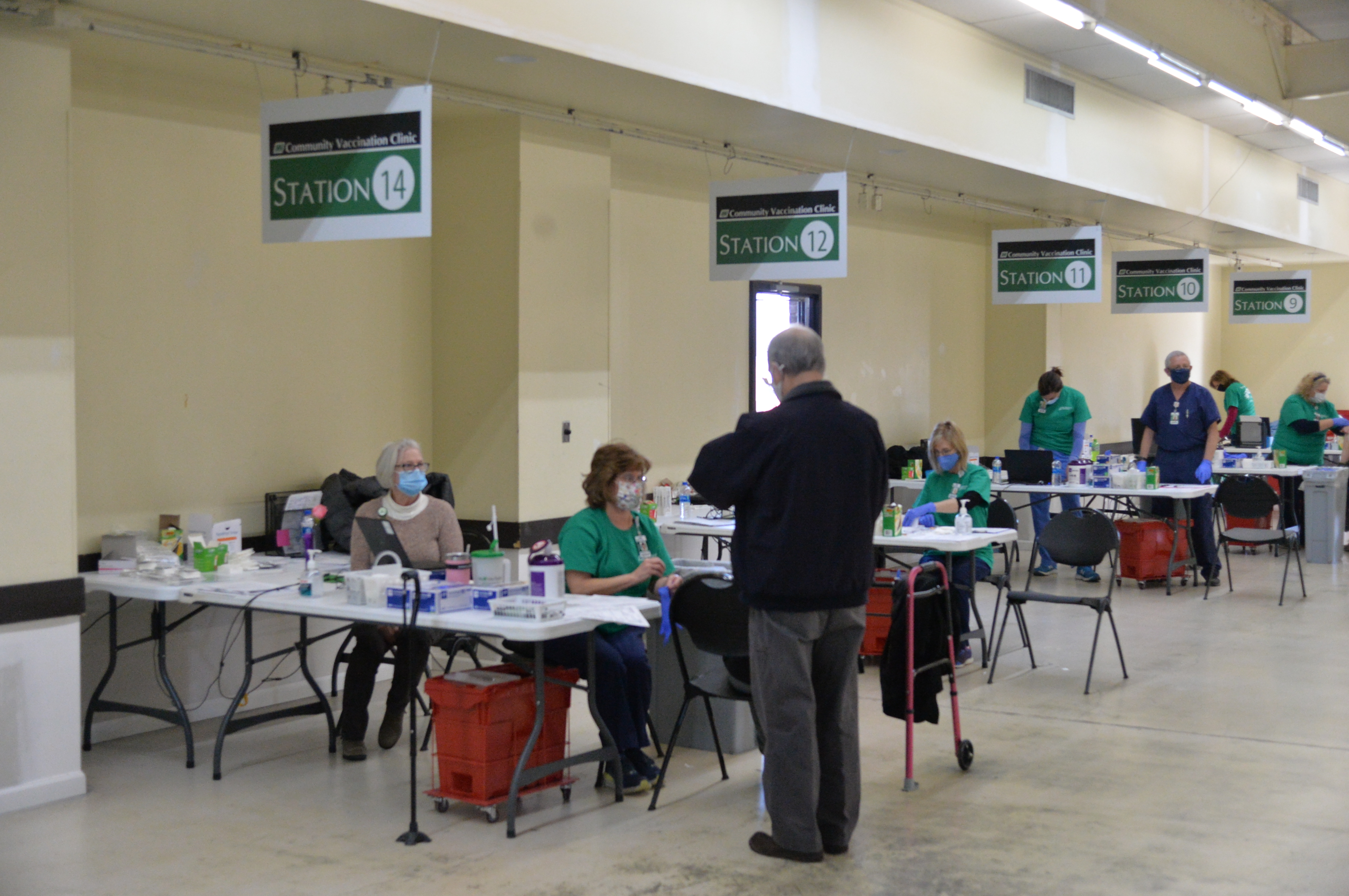 Huntsville S Surge Vaccine Clinic Aims For 1 800 Shot Day Al Com