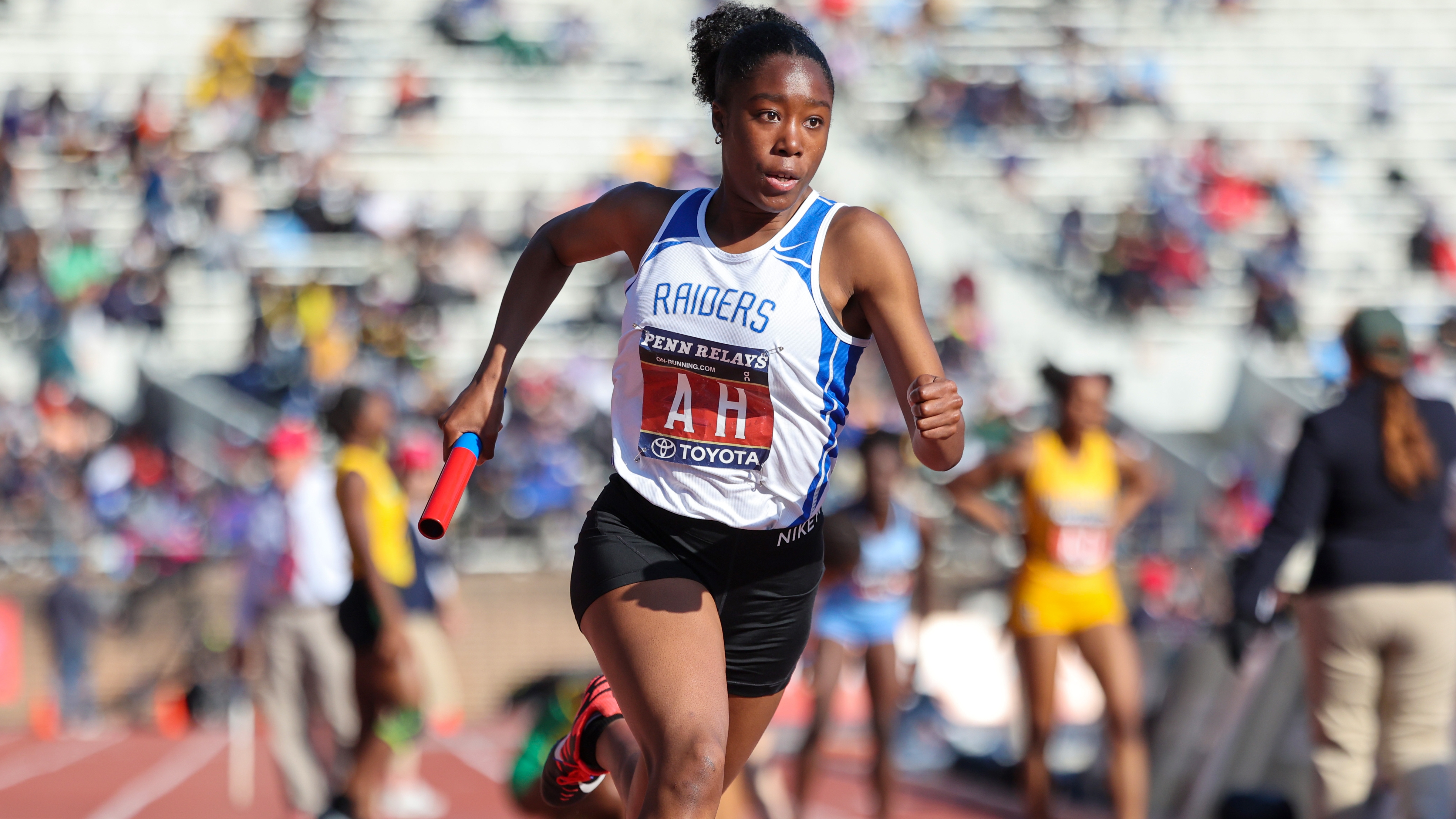 Penn relays hotsell nike gear