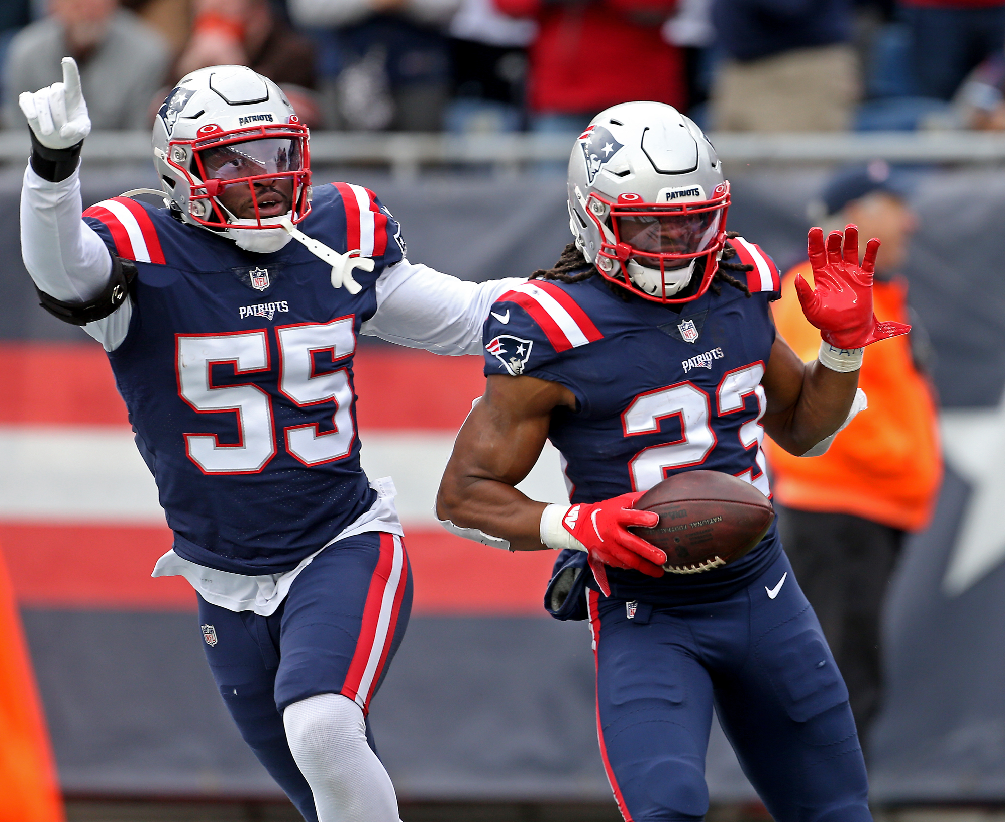 Uche, Dugger look to Pats legends for second-year jump