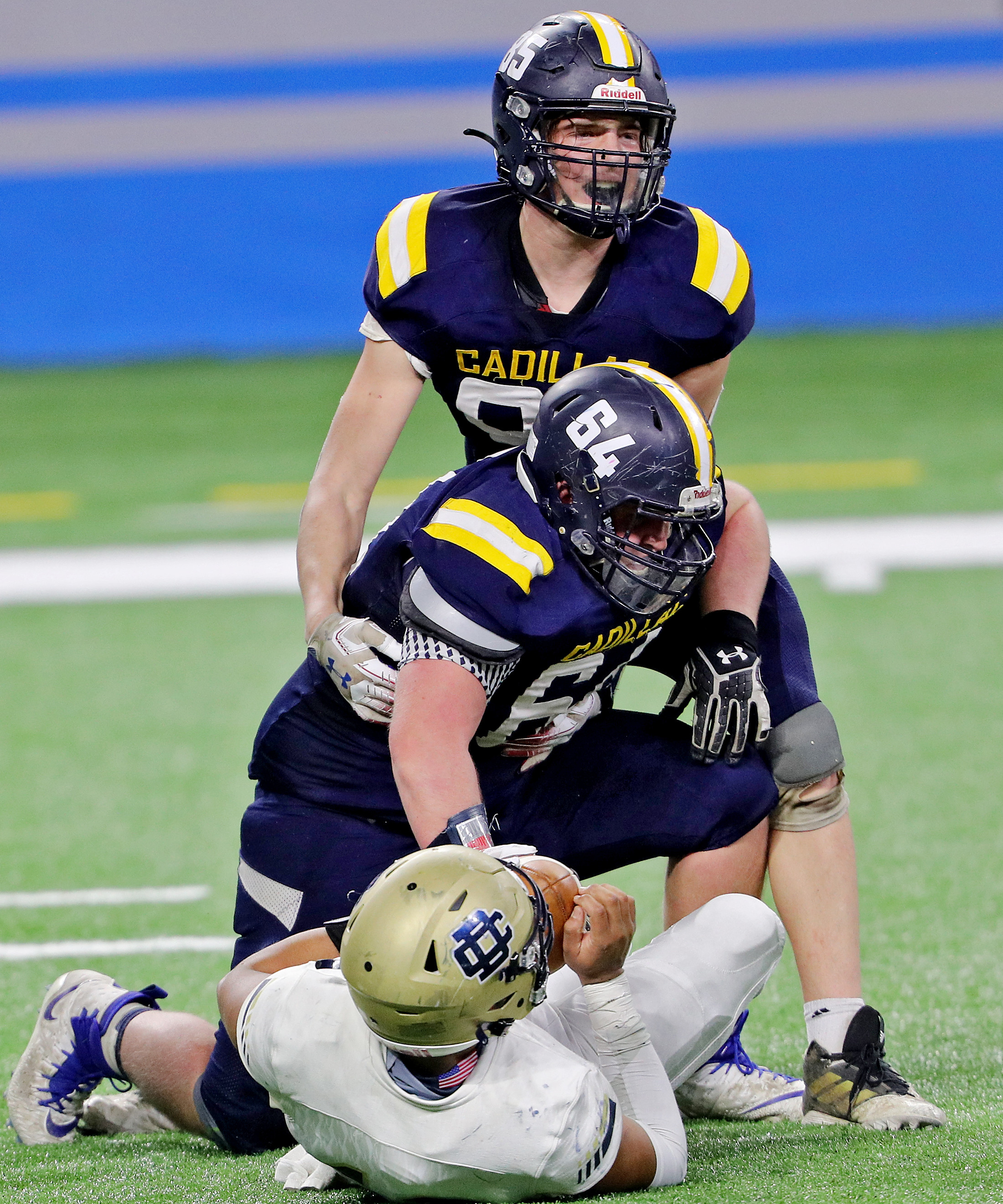 Detroit Country Day vs. Cadillac in MHSAA Division 4 high school ...