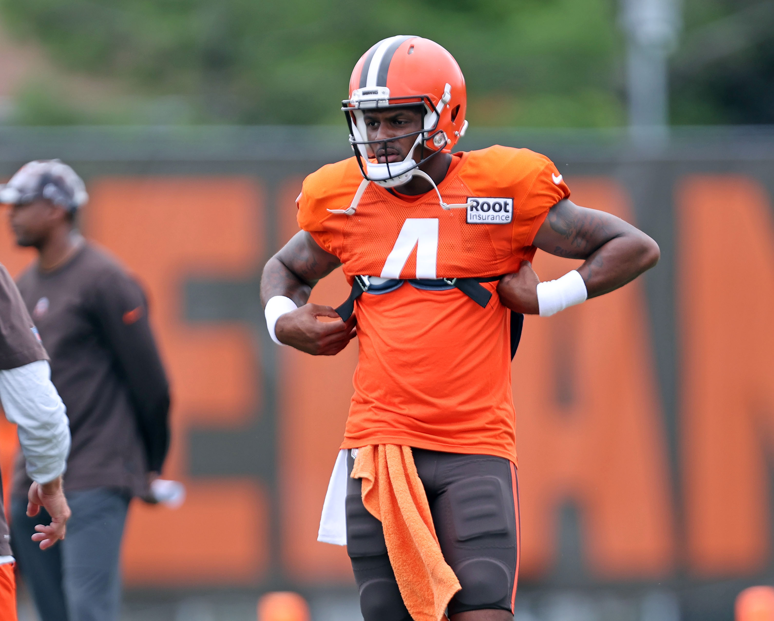 Cleveland Browns wide receiver Travell Harris (83) walks off the