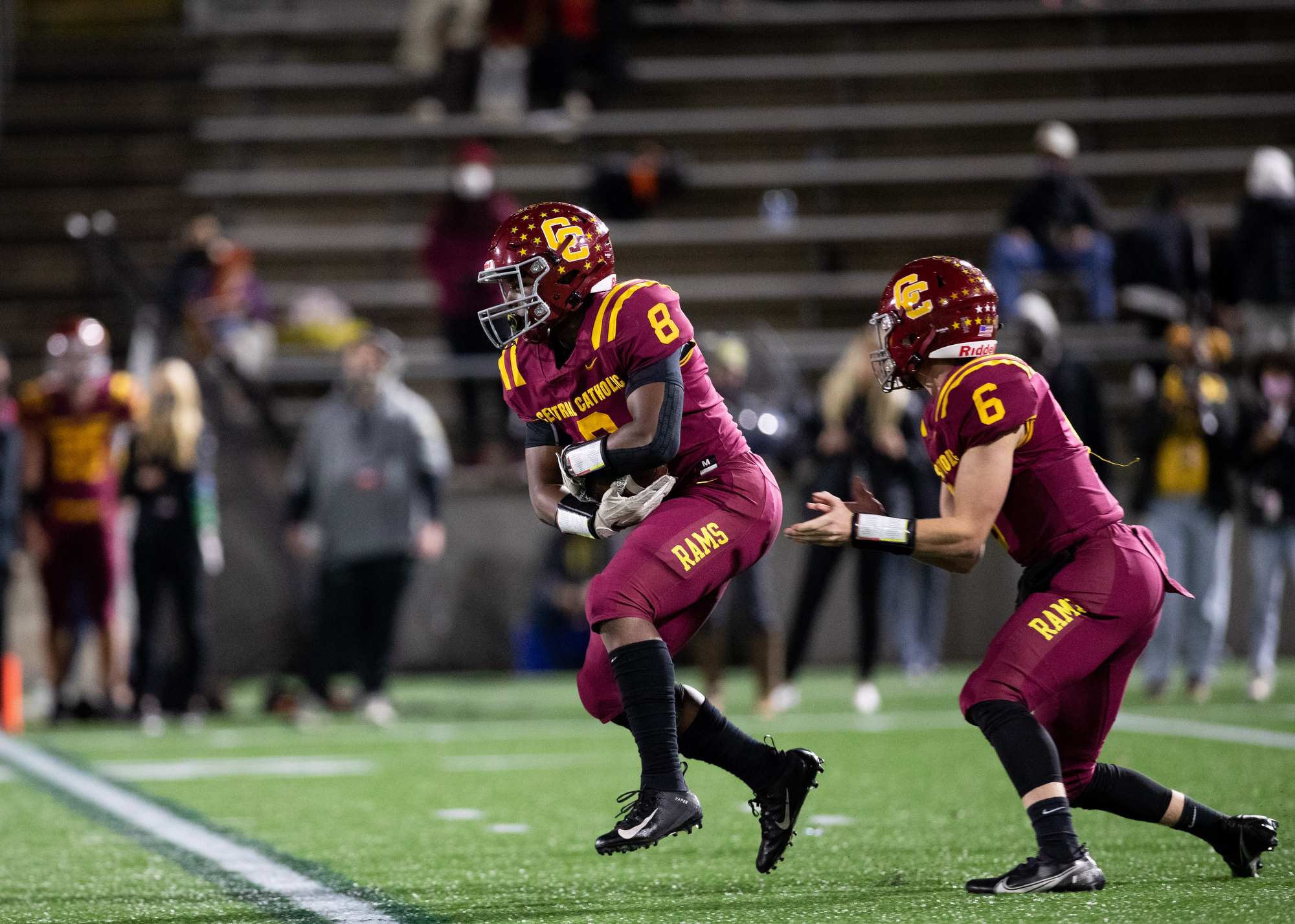 Oregon high school football: No. 1 Central Catholic Rams vs. No. 5 ...