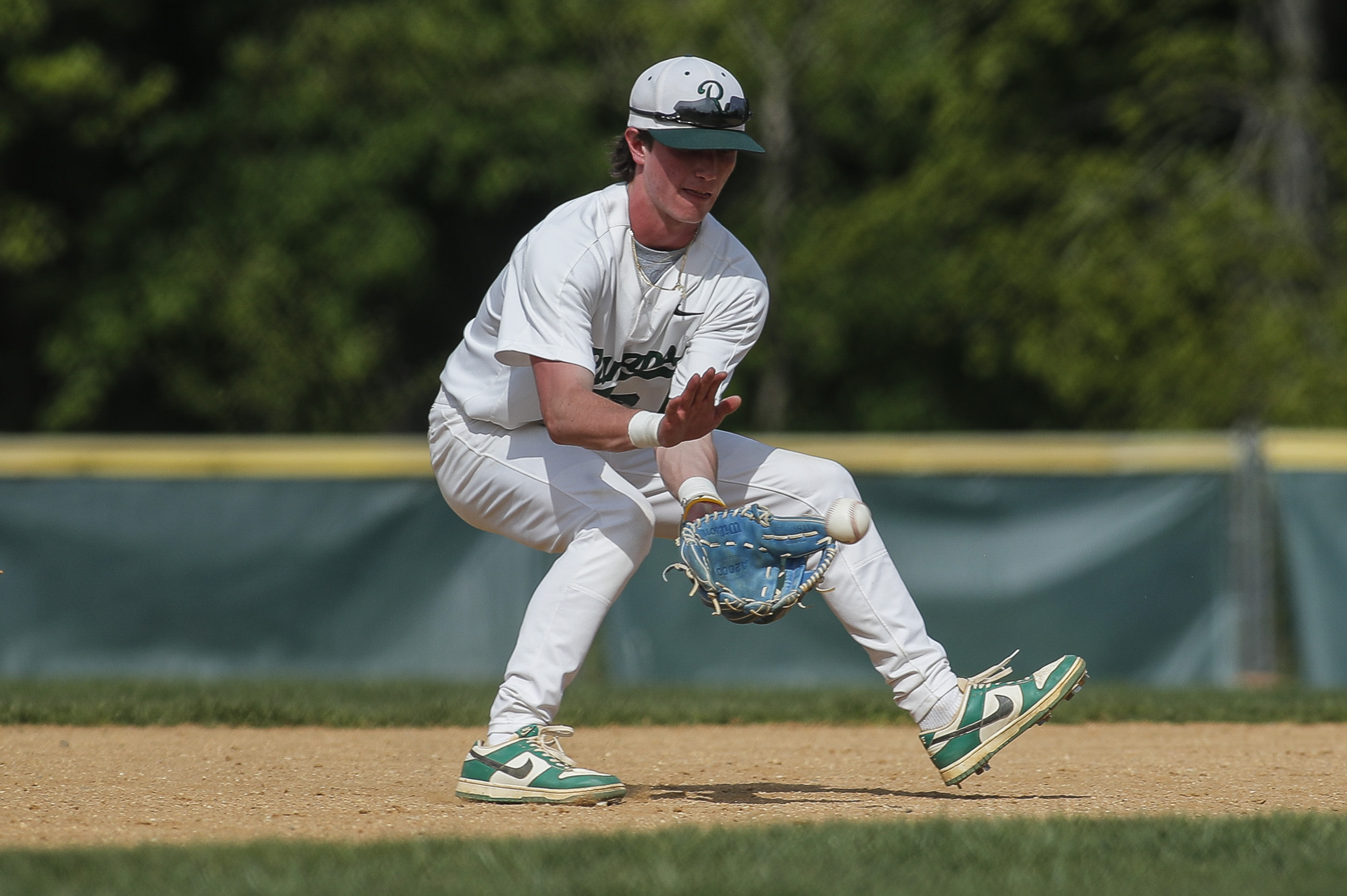 ROADRUNNER BATS STYMIED BY SUFFOLK IN 5-0 LOSS - Ramapo College of