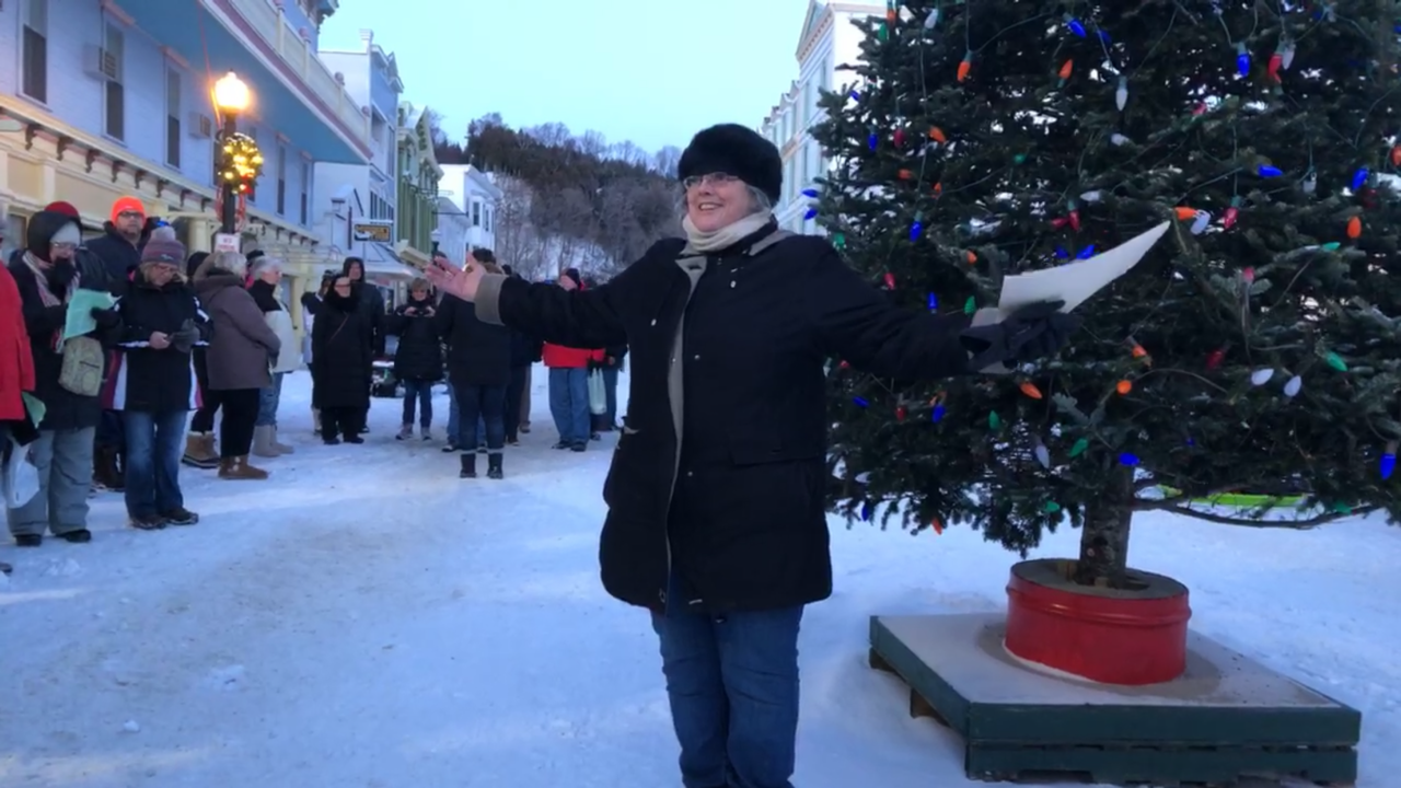 Mackinac Island Christmas Bazaar 2022 Mackinac Island's Christmas Tree Lighting Returns With Carol Singing,  Festivities - Mlive.com