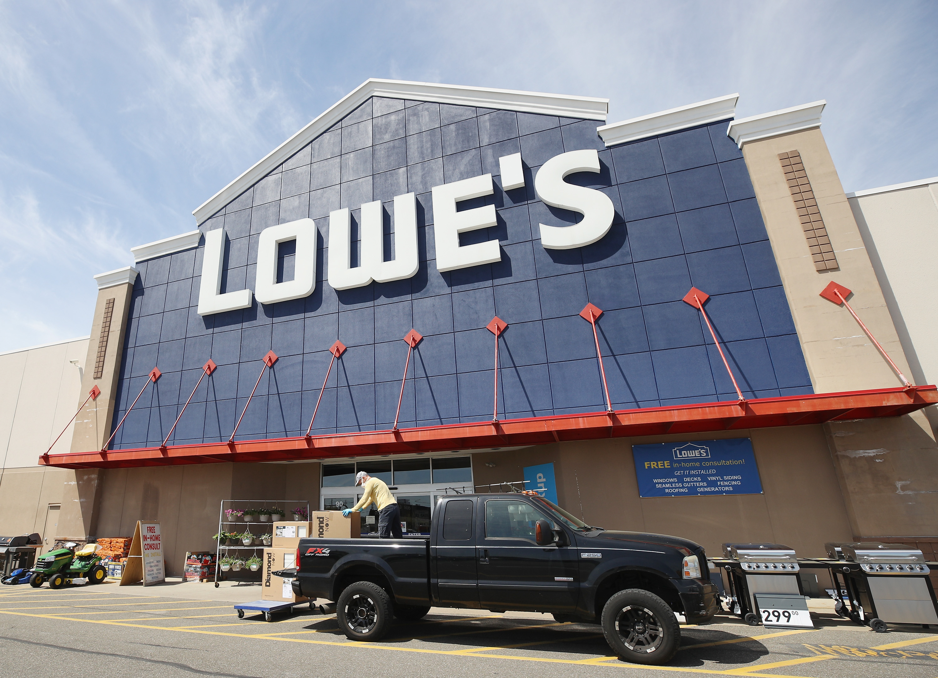 List Of Lowe's Stores Closing Company Says 20 To Shutter