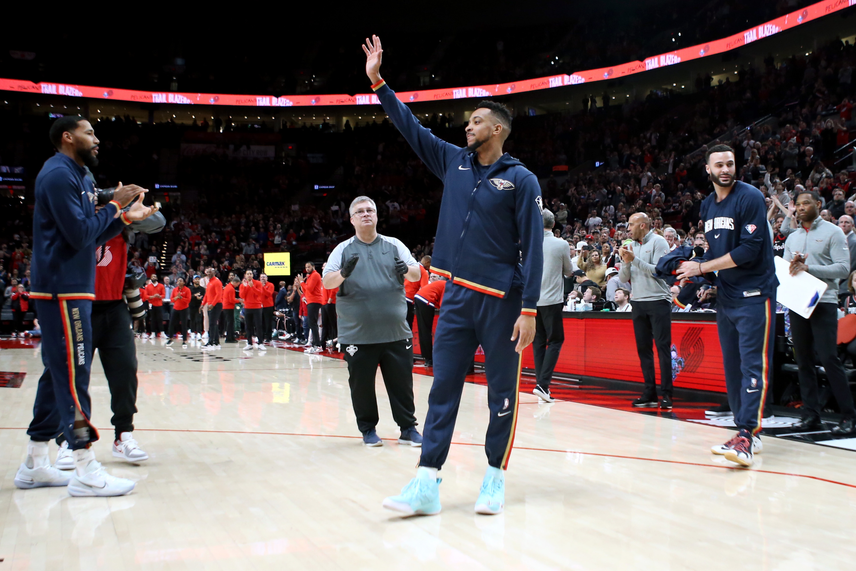 Blazers' Lillard Trade Idea to Pelicans Sends McCollum to Clippers -  Blazer's Edge