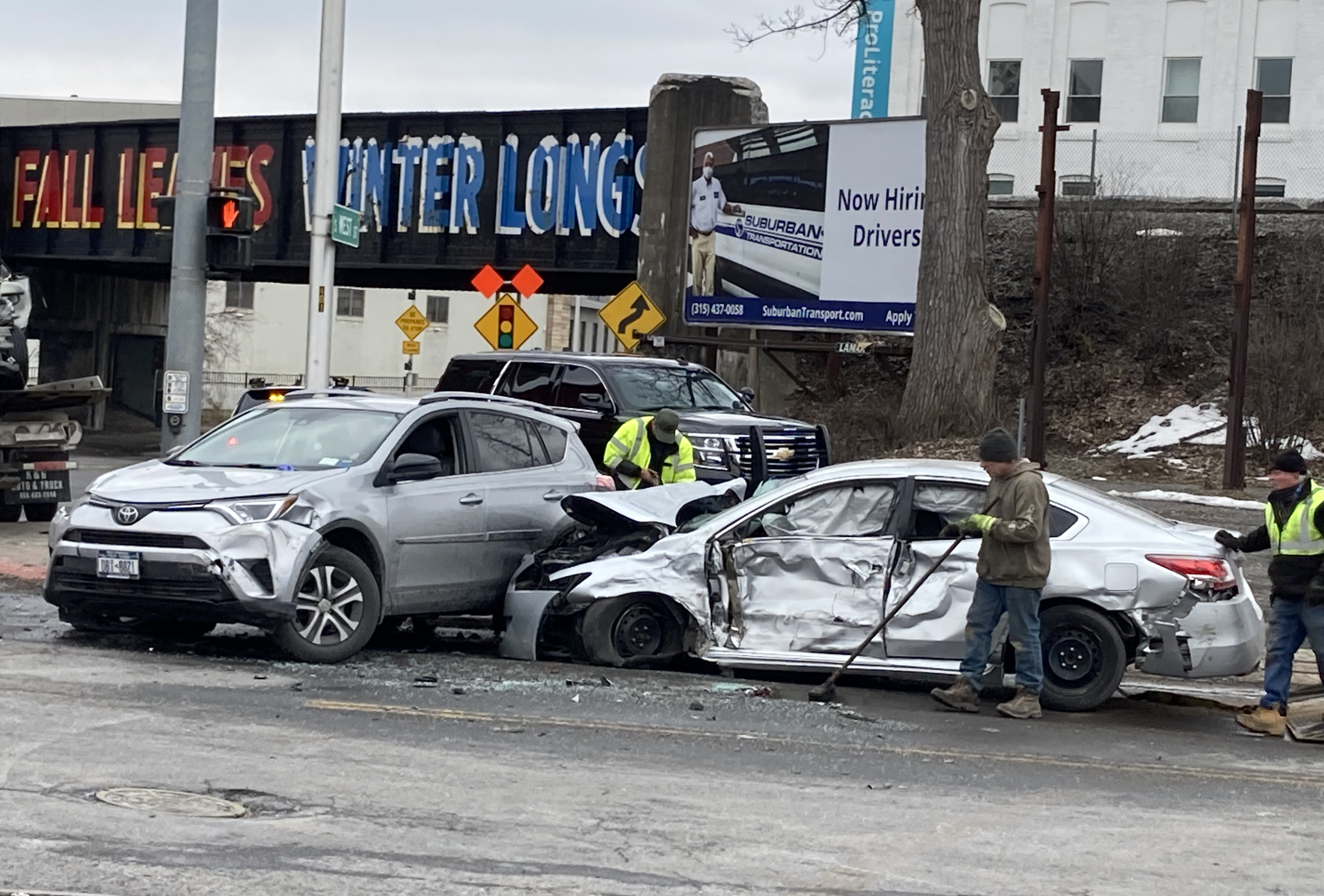 Police investigate multi-car crash in Syracuse; at least 1 person taken to  hospital - syracuse.com, image size:3997x2706