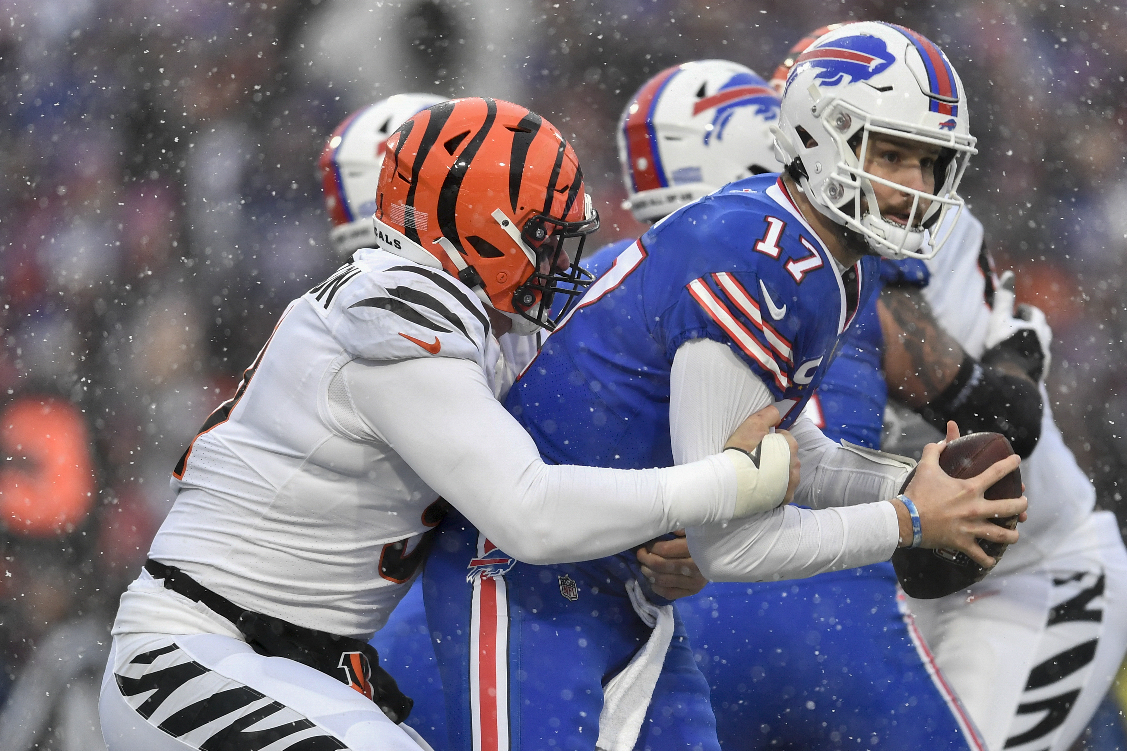 BUFFALO, USA, JANUARY 18, 2023: Cincinnati Bengals vs. Buffalo Bills. NFL  Divisional Round 2023, Silhouette of of fans supporting the team and  cheerin Stock Photo - Alamy