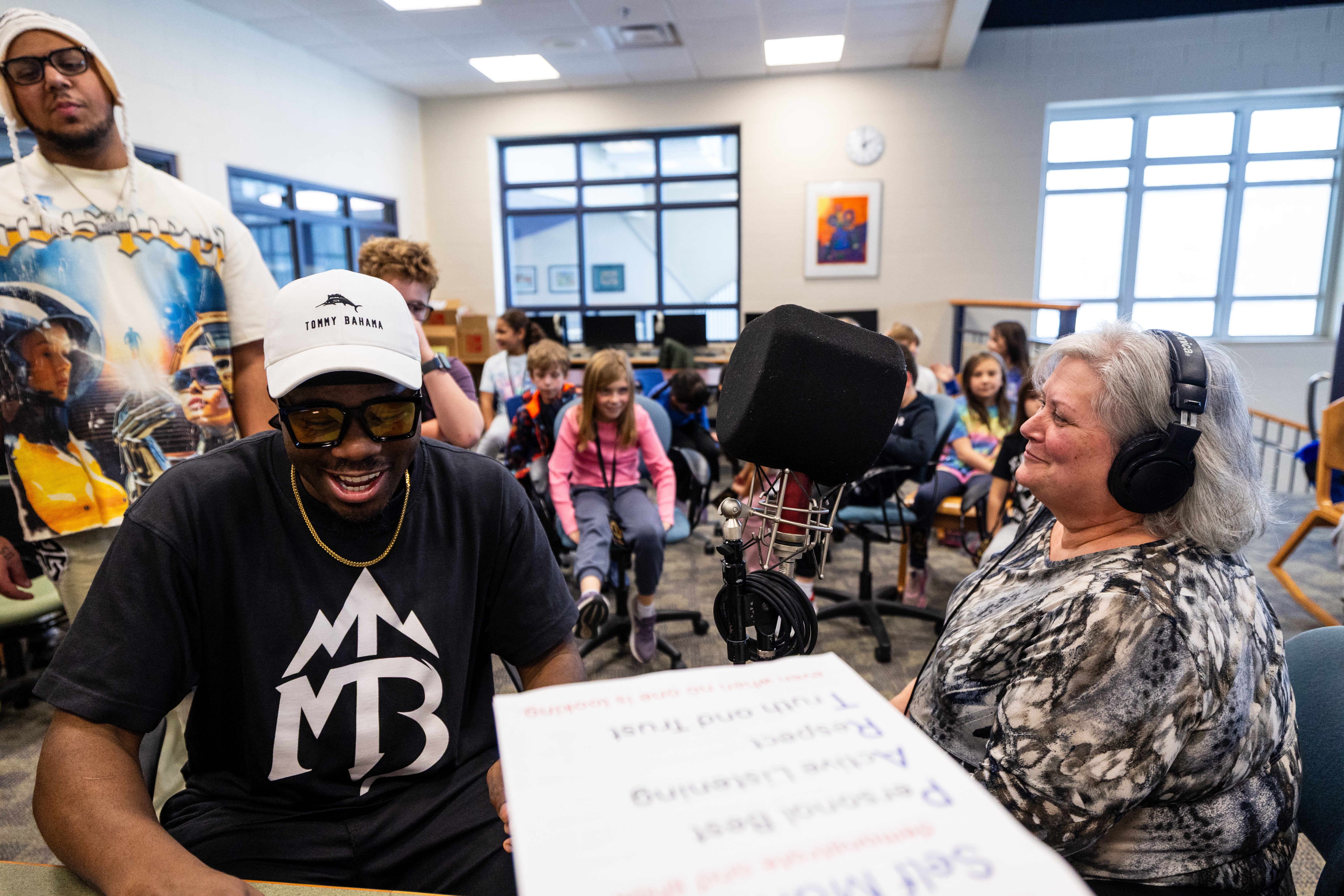 LIPSEY and Chinma's visit to Prairie Ridge Elementary day 1 - mlive.com