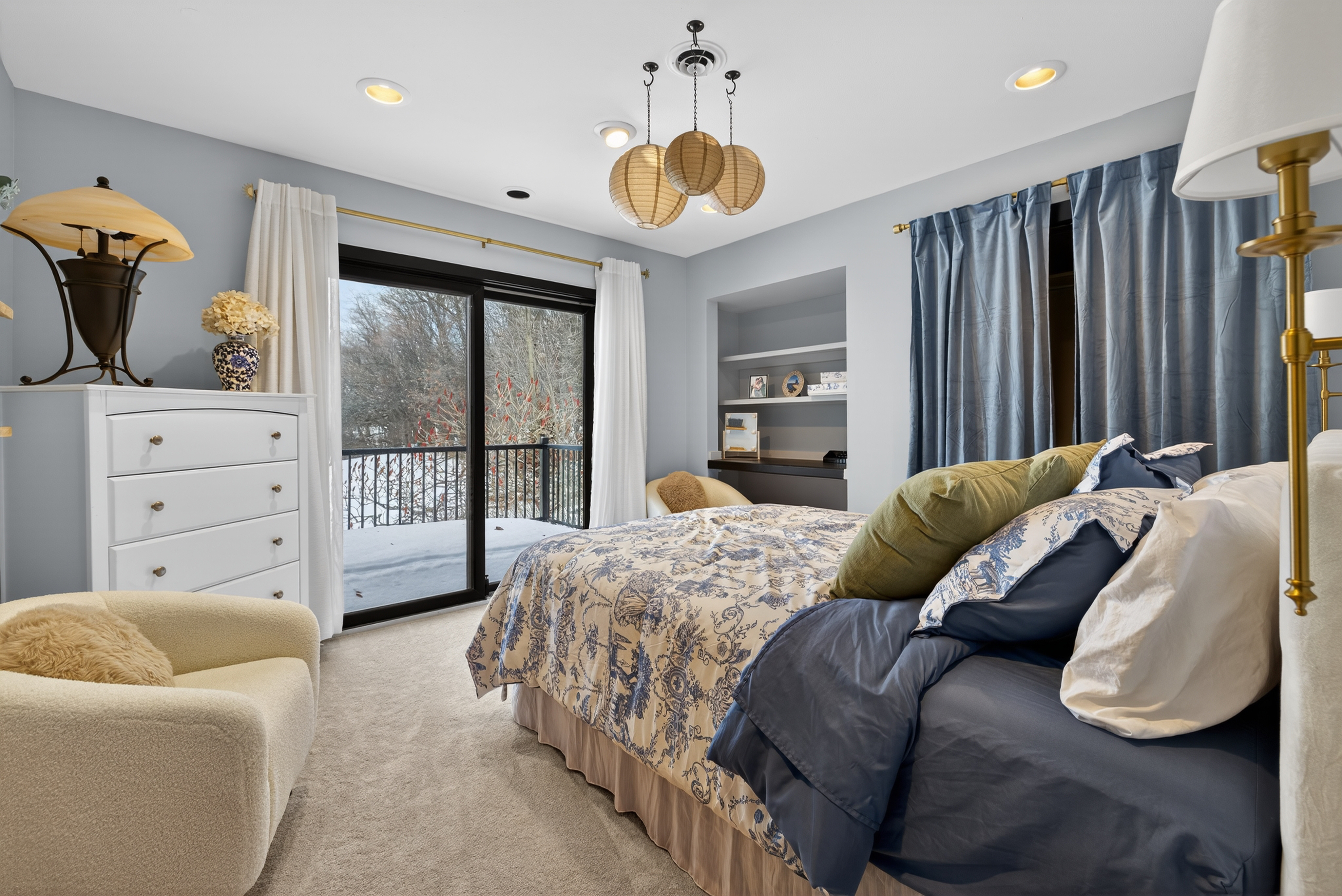 - Christina Cianciosi grew up admiring the house at 101 Alton Street in Syracuse which borders Bellevue Country Club. In 2022, she bought the unique home and gave it an extensive renovation. One of the four bedrooms on the second floor. This bedroom has a slider onto the deck and built shelving. Courtesy of Kyle Fedrizzi, owner of kfotography315, LLC.