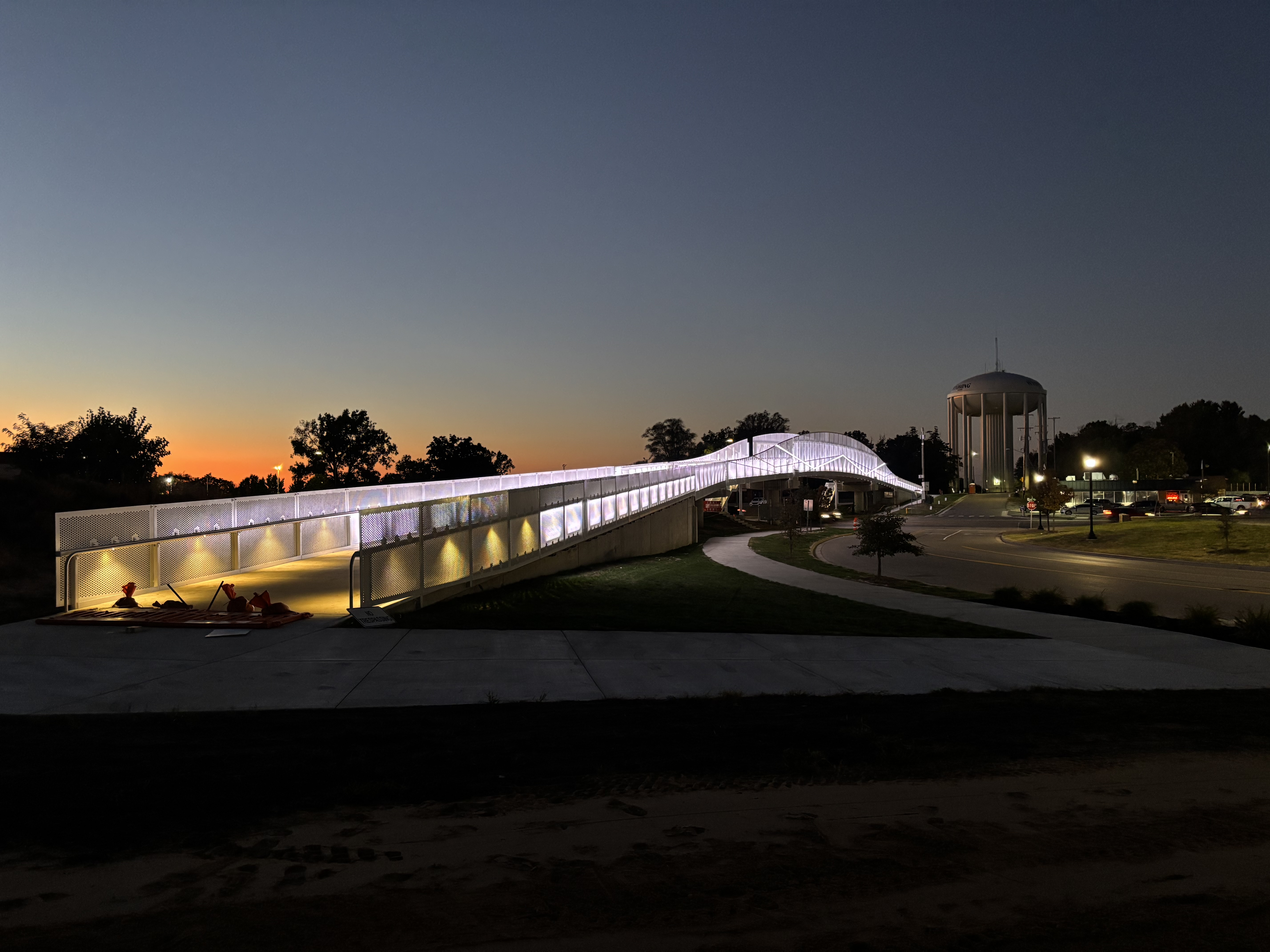 Wyoming opens new pedestrian bridge, connecting trails