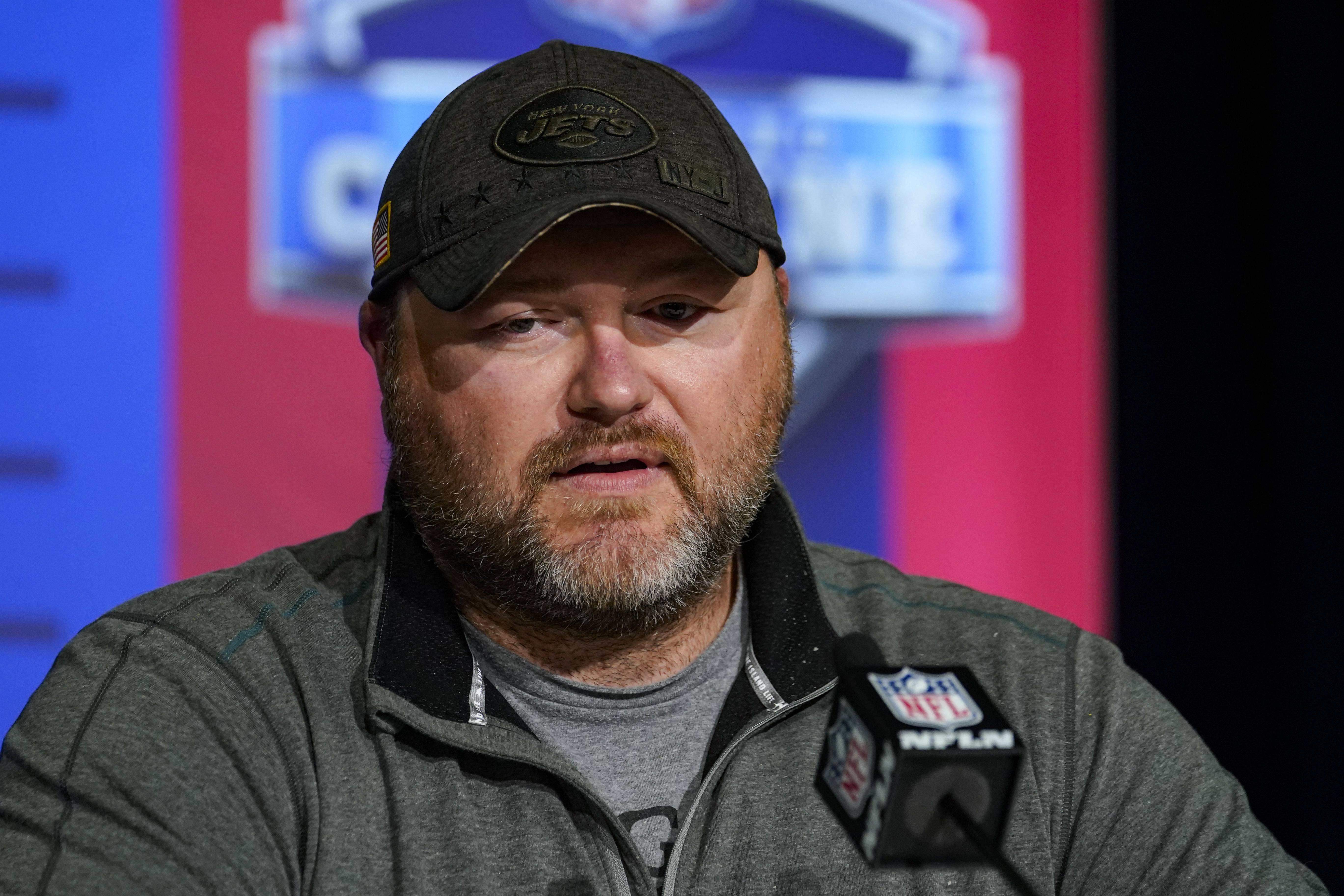 Jets keep 'em or dump 'em: Joe Douglas faces tough salary cap choices 