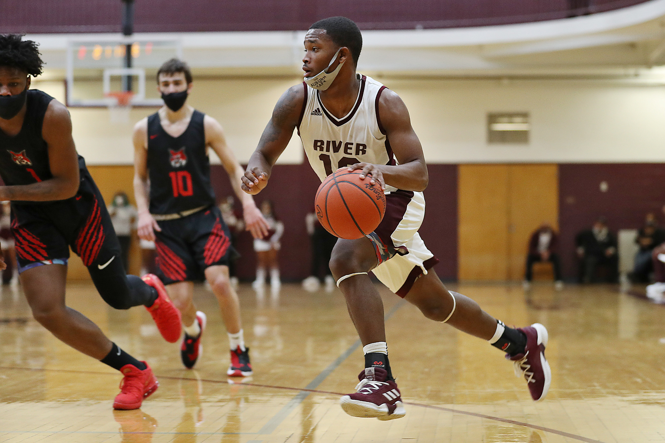 MHSAA basketball Grand Blanc at River Rouge March 5, 2021