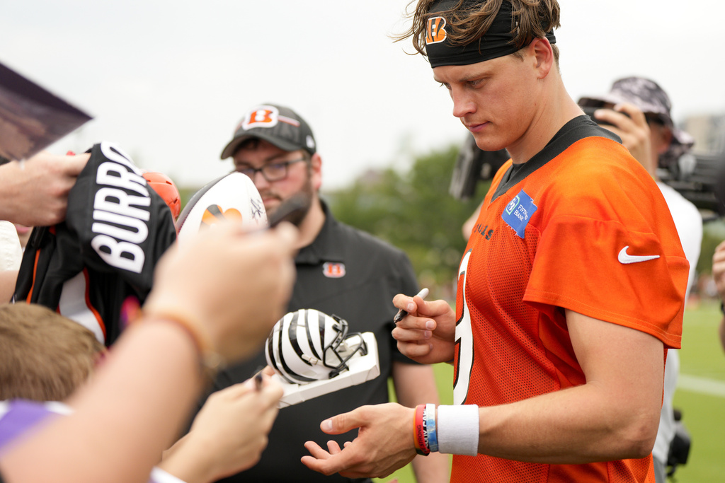 Bengals' Joe Burrow Carted Off Field Due to Calf Injury at Practice