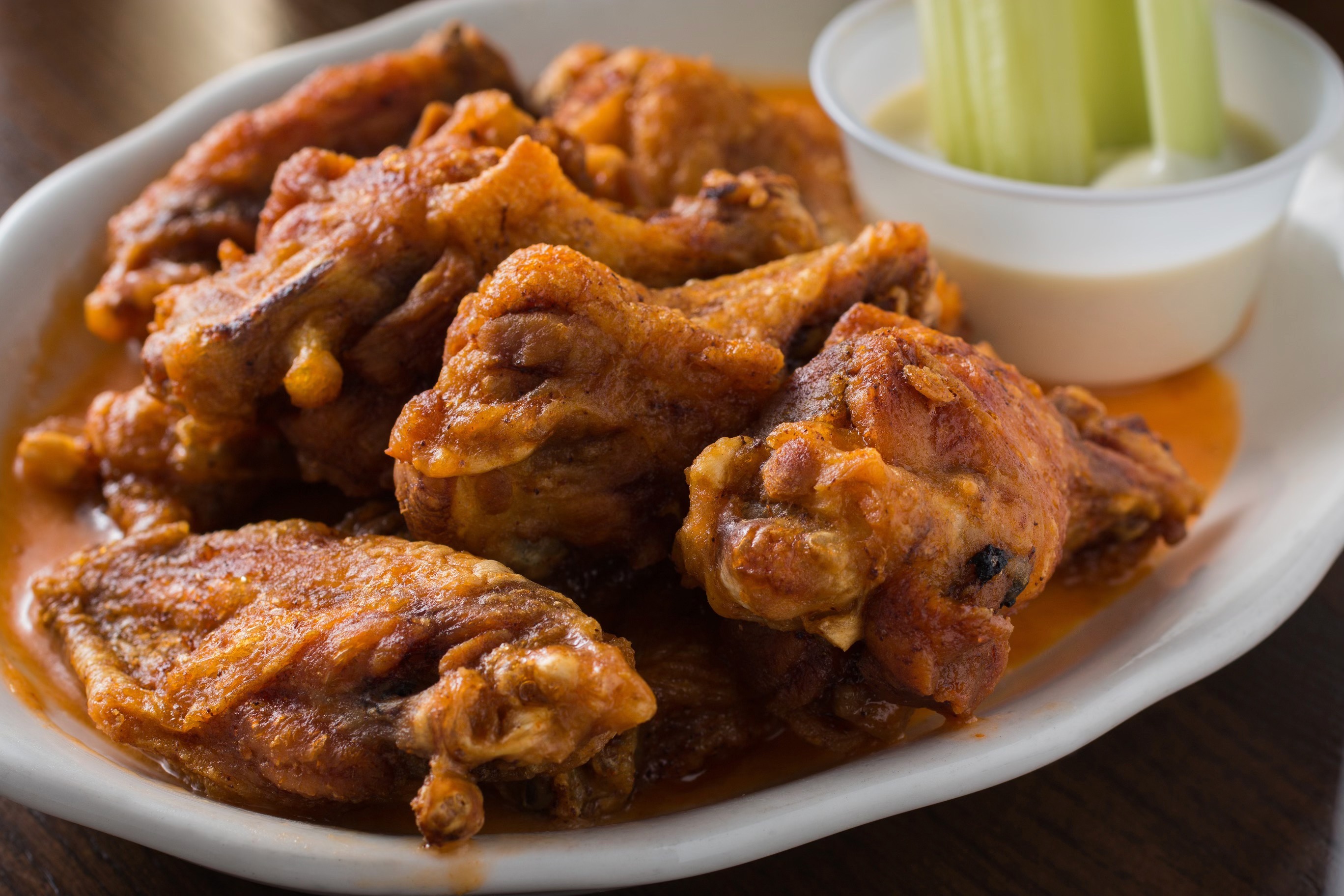 Buffalo Wild Wings Partners With DraftKings To Enter World Of