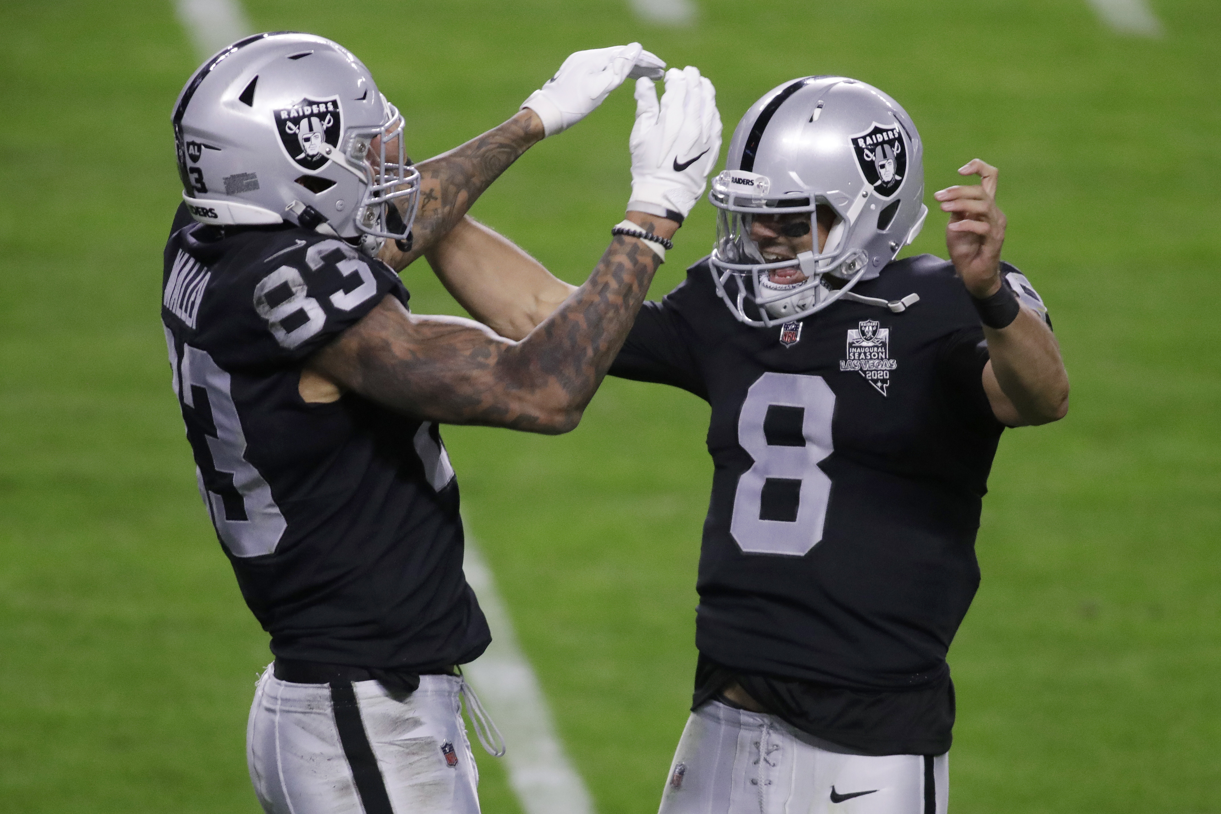 Marcus Mariota scores first touchdown of the season, Raiders beat