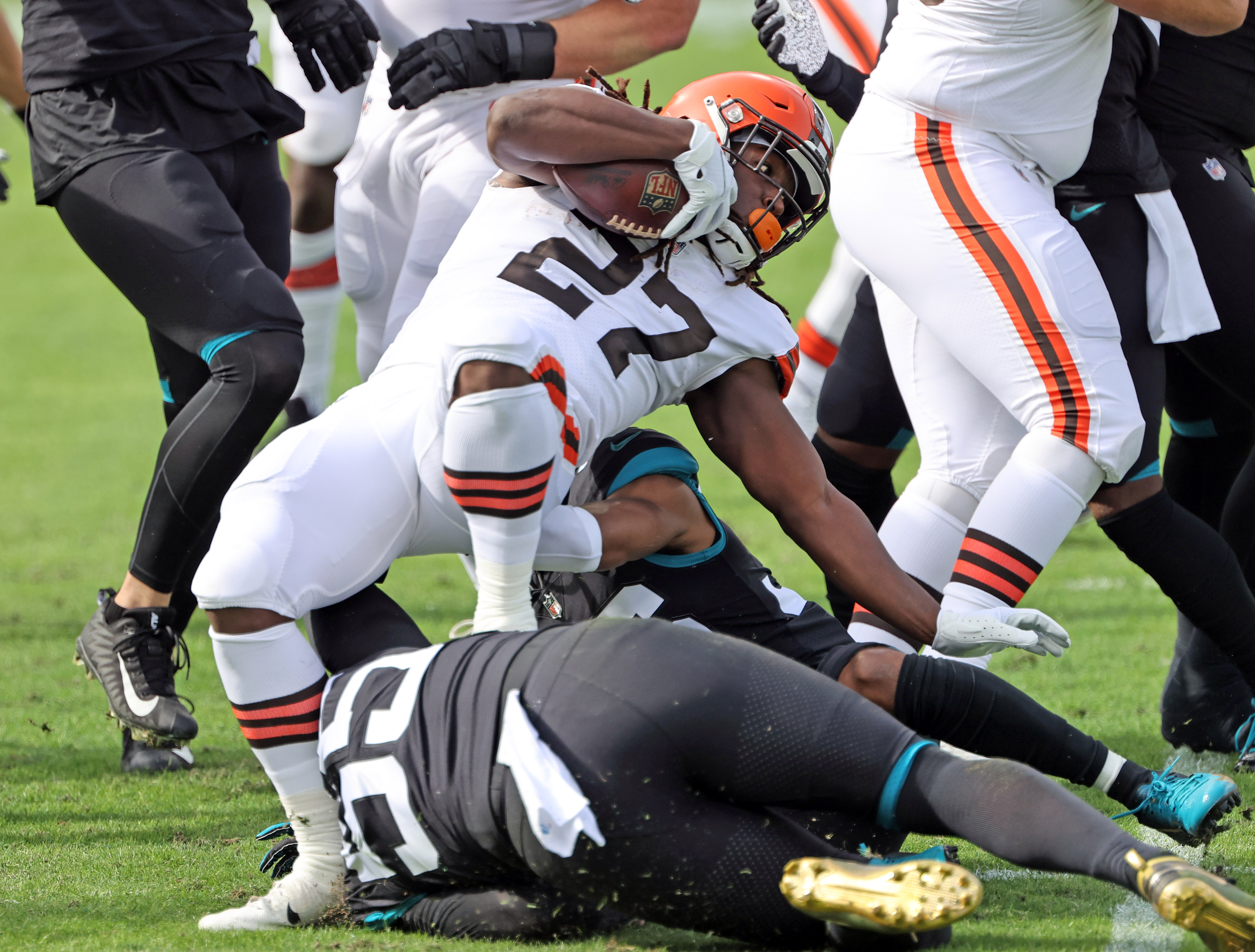 JACKSONVILLE, FL - NOVEMBER 29: Cleveland Browns Safety Karl