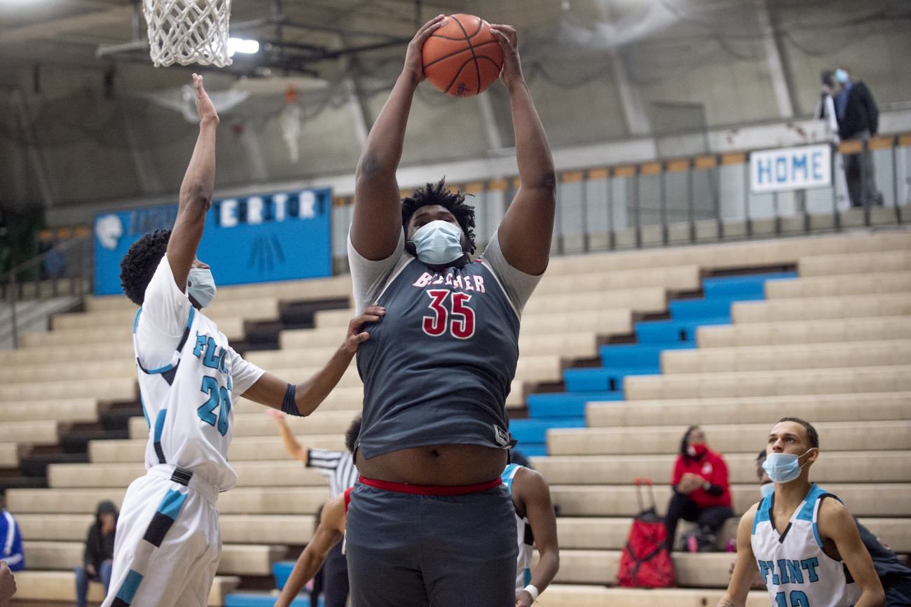 Beecher boys basketball defeats Flint 69-39 - mlive.com