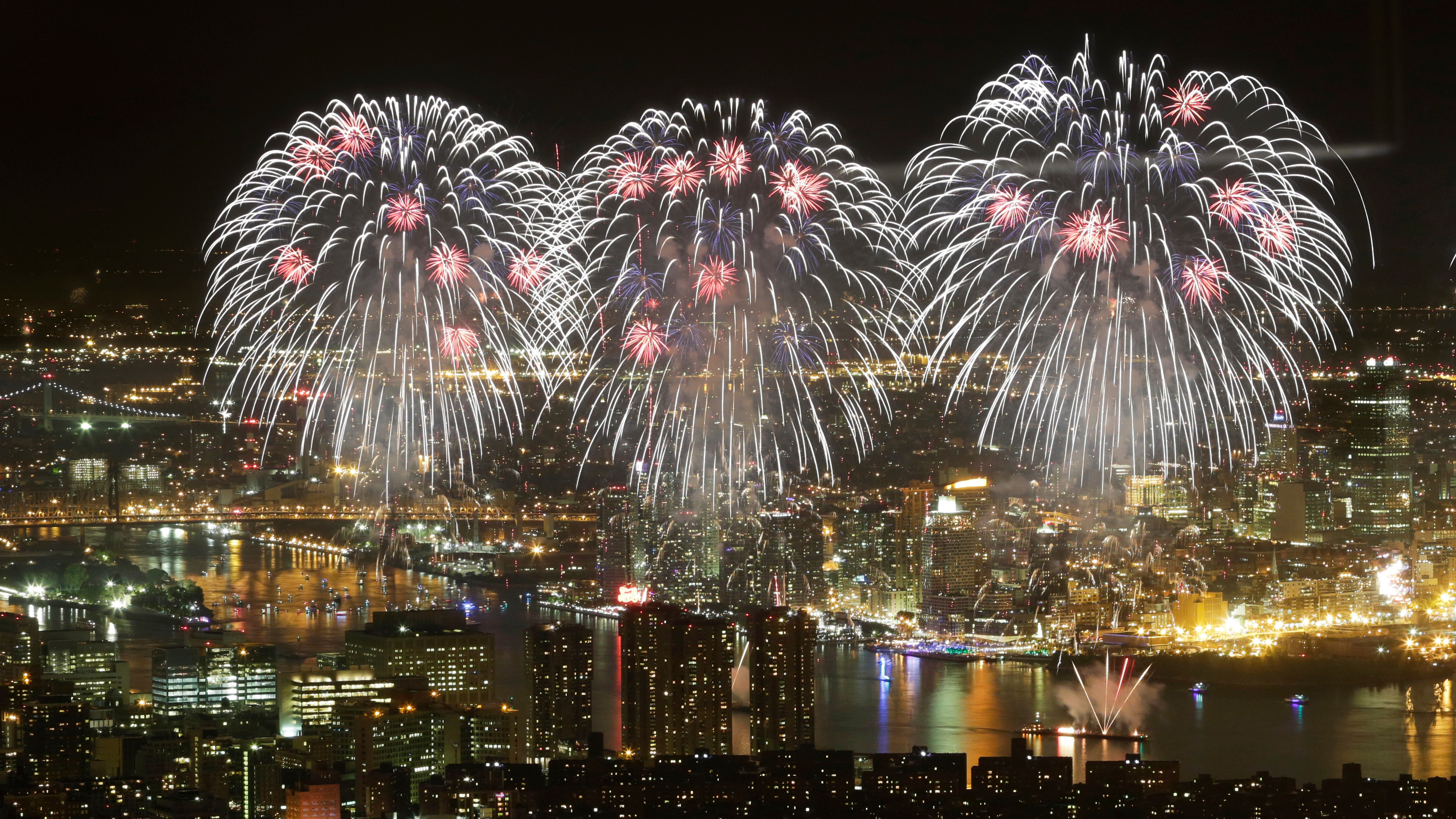Macy's announces star-studded July 4th lineup for 2025