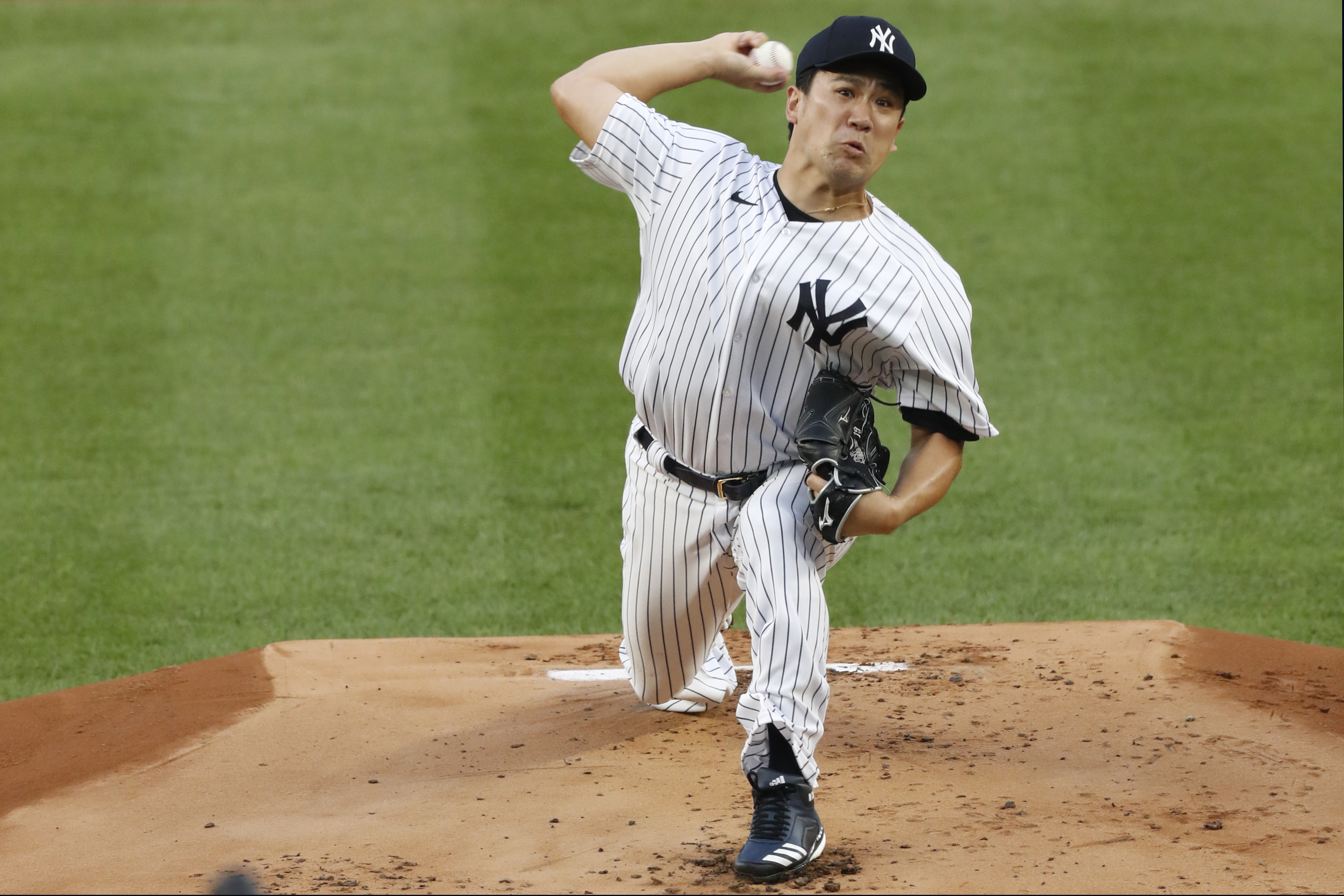 Pitcher Masahiro Tanaka posted by Japanese team, free to join MLB