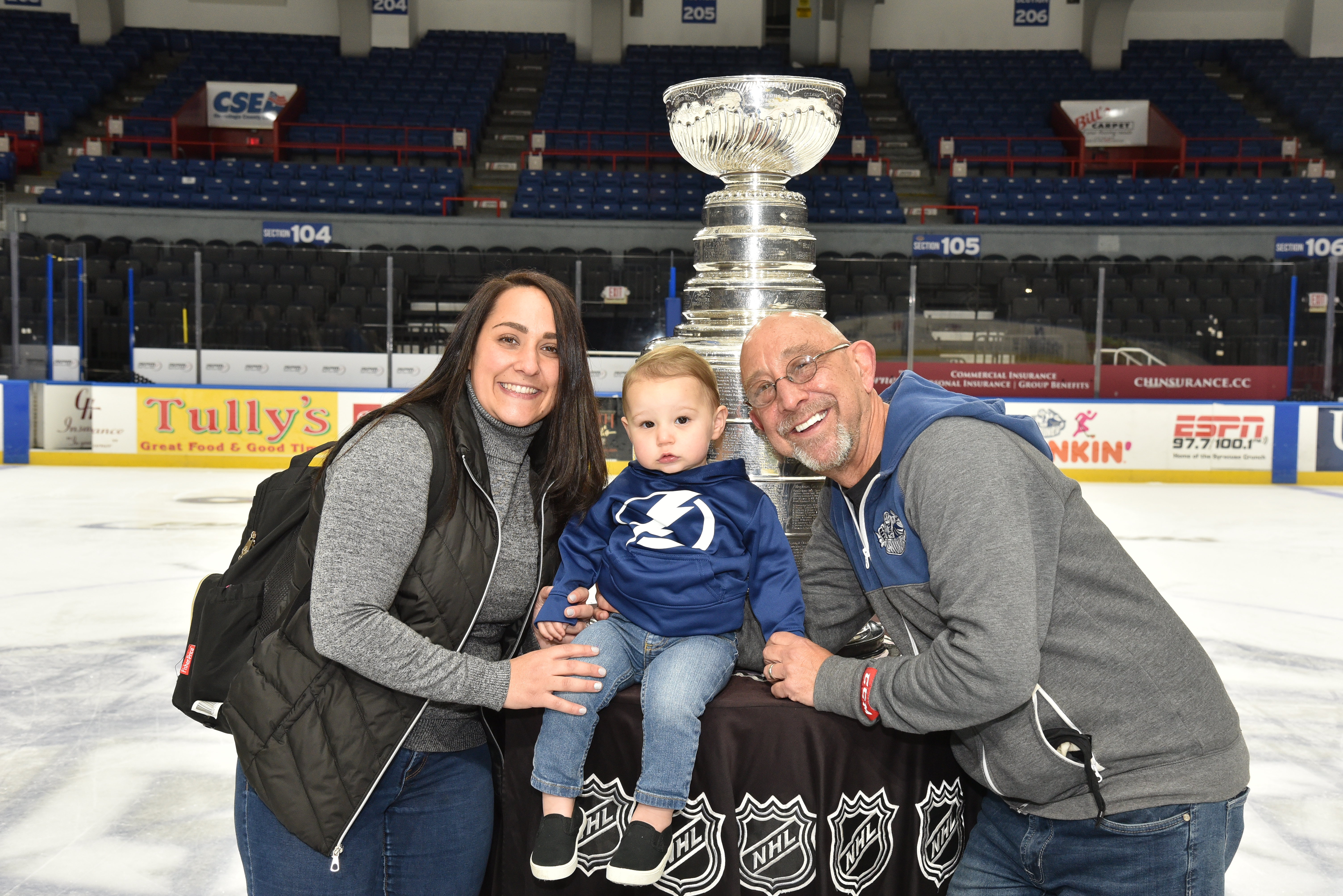 Stanley Cup a big draw in its visit to Syracuse (136 photos) 