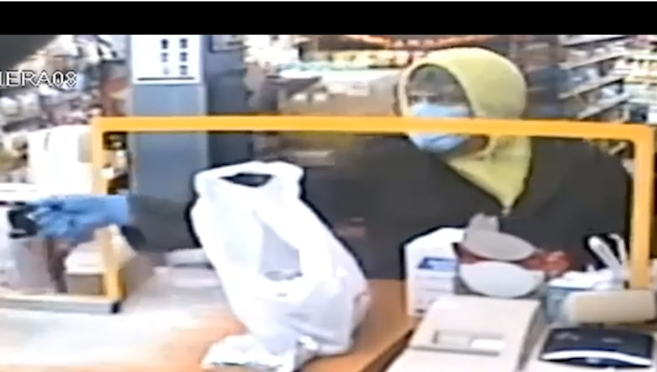 He admits bearmace sprayings in S.I. deli heists; alarming video shows