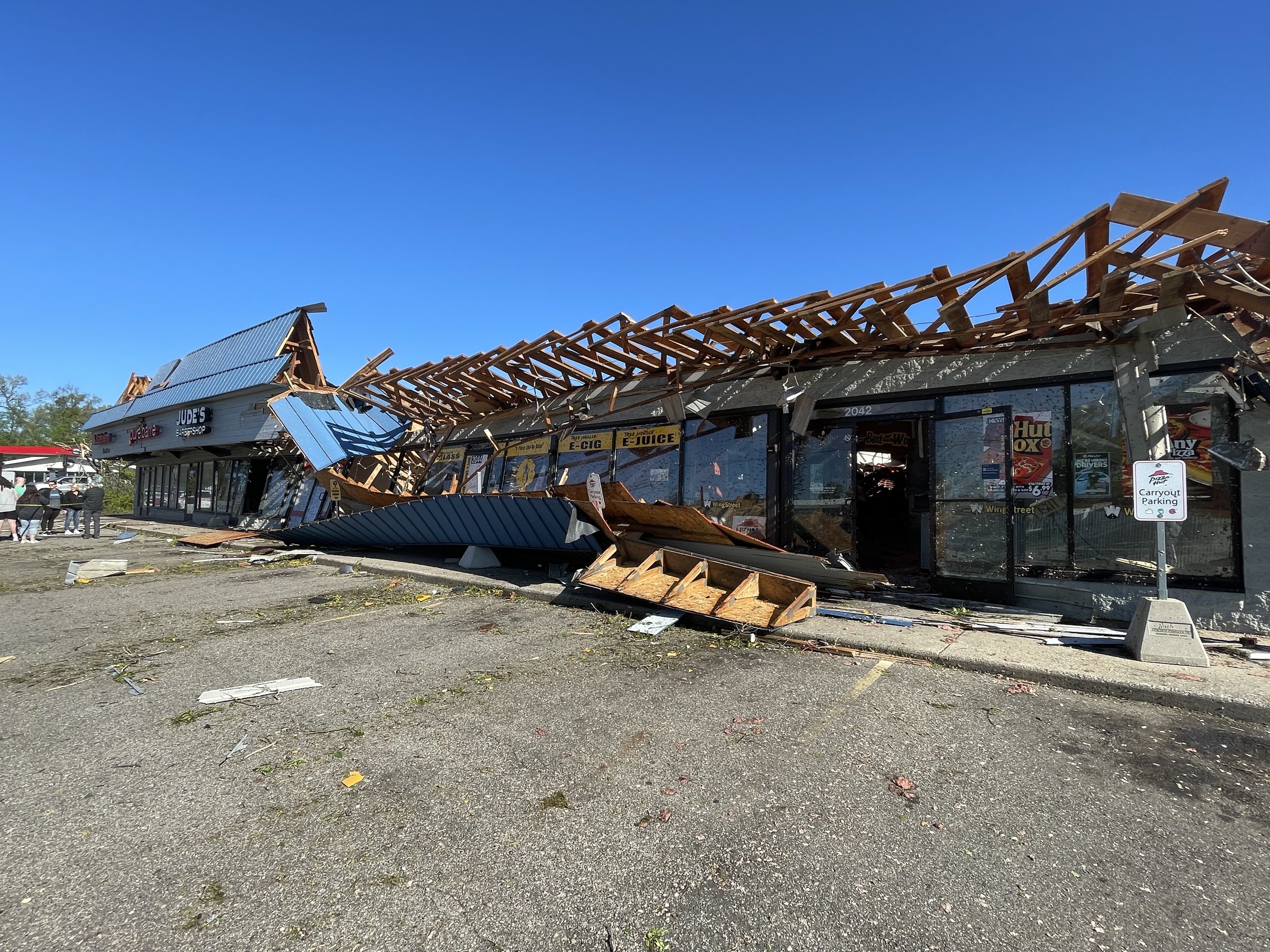 Tornado damage to businesses on Centre Avenue - mlive.com