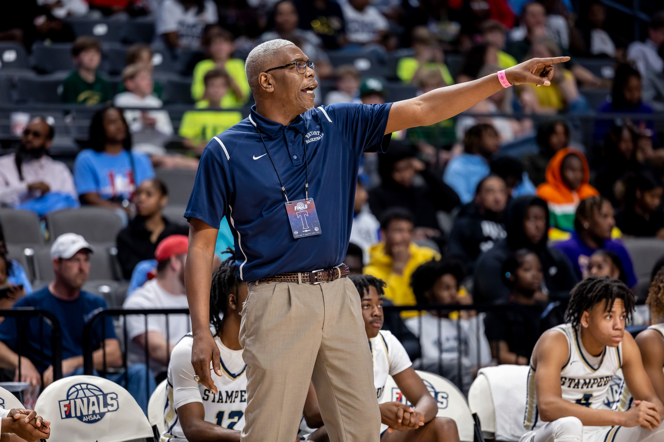 AHSAA 6A boys semifinal: Paul Bryant vs. Mountain Brook - al.com