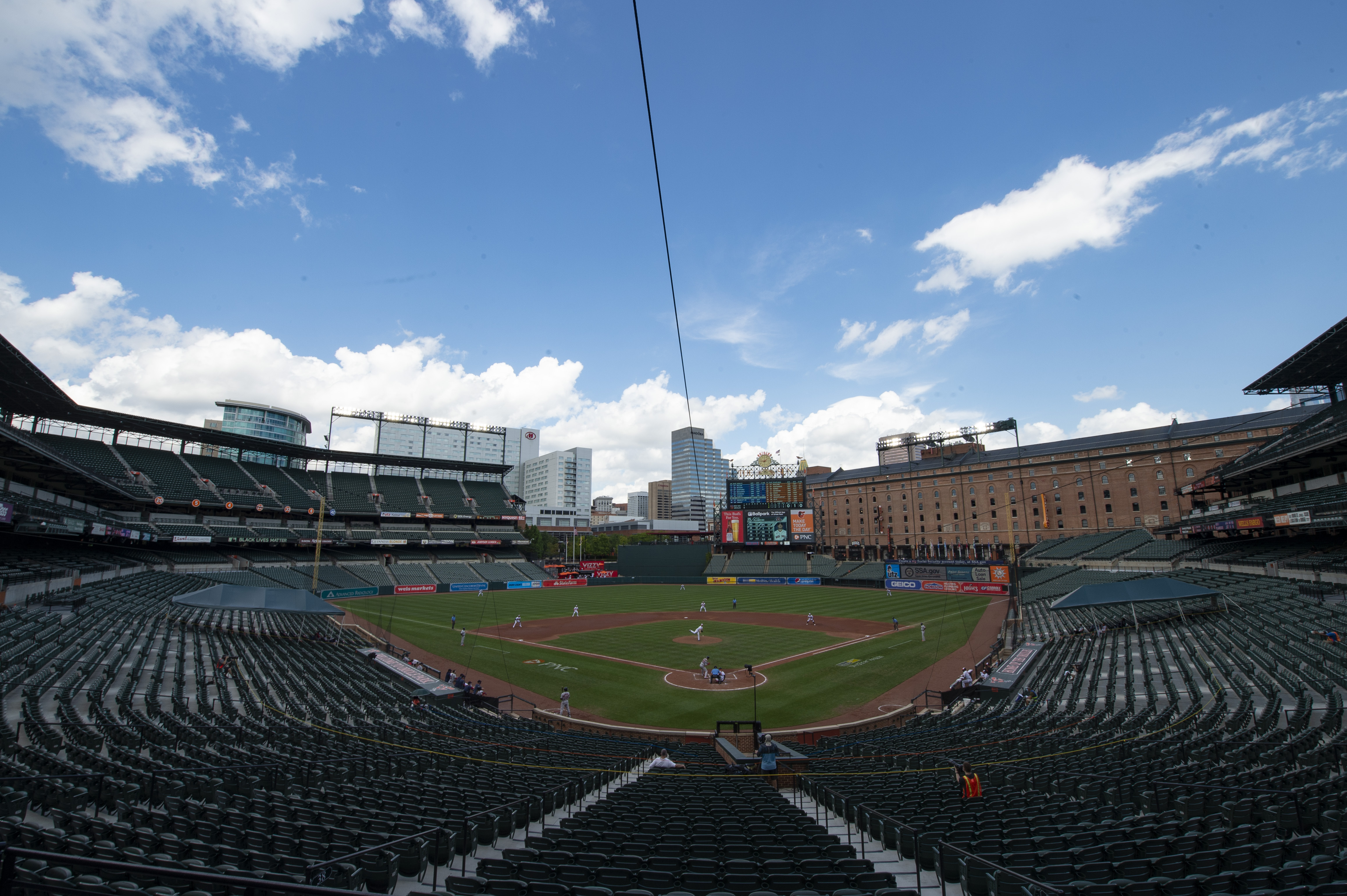 Orioles announce new 30-year deal to stay at Camden Yards on same