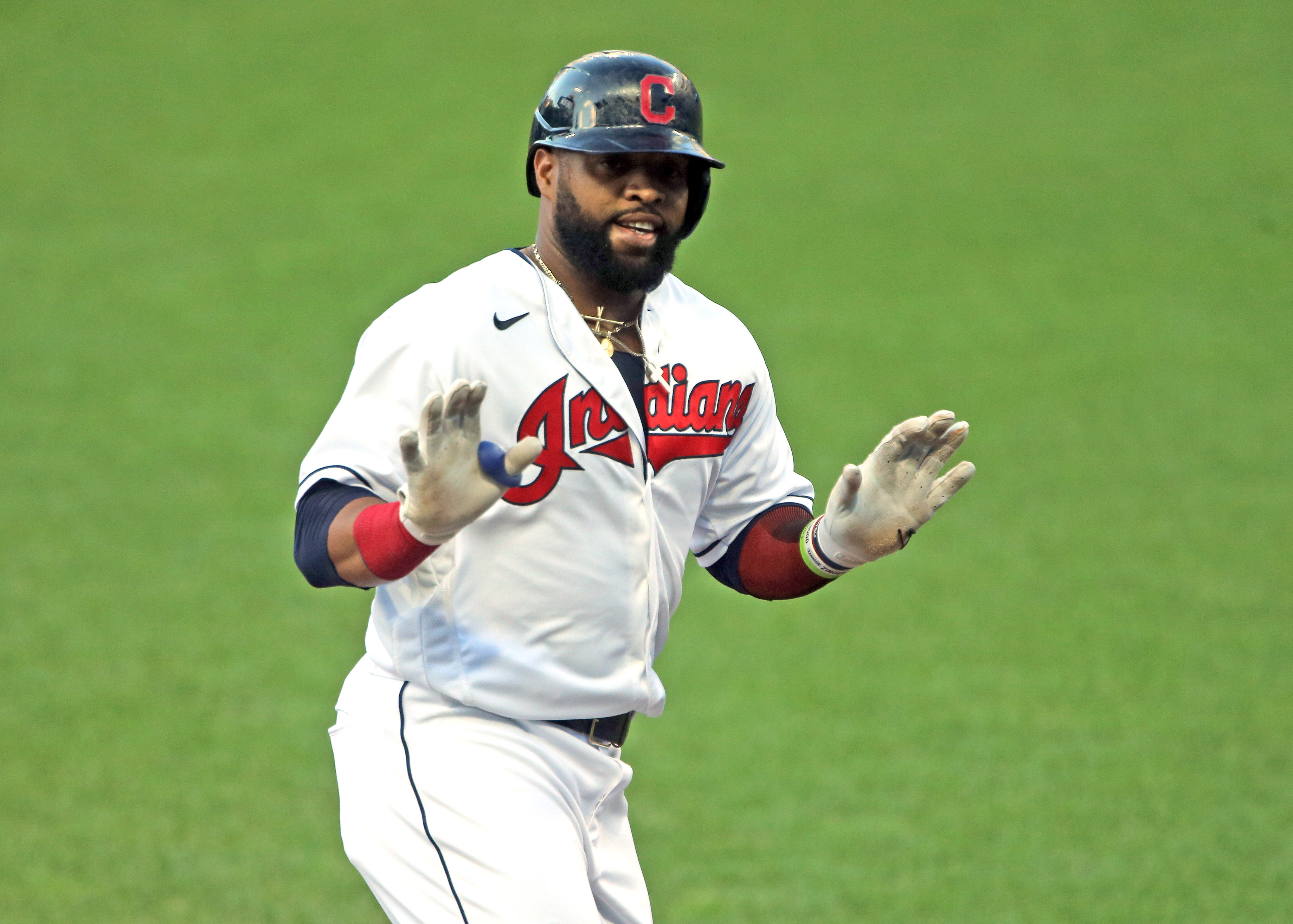 Carlos Santana hopeful to be back with Cleveland Indians in 2018