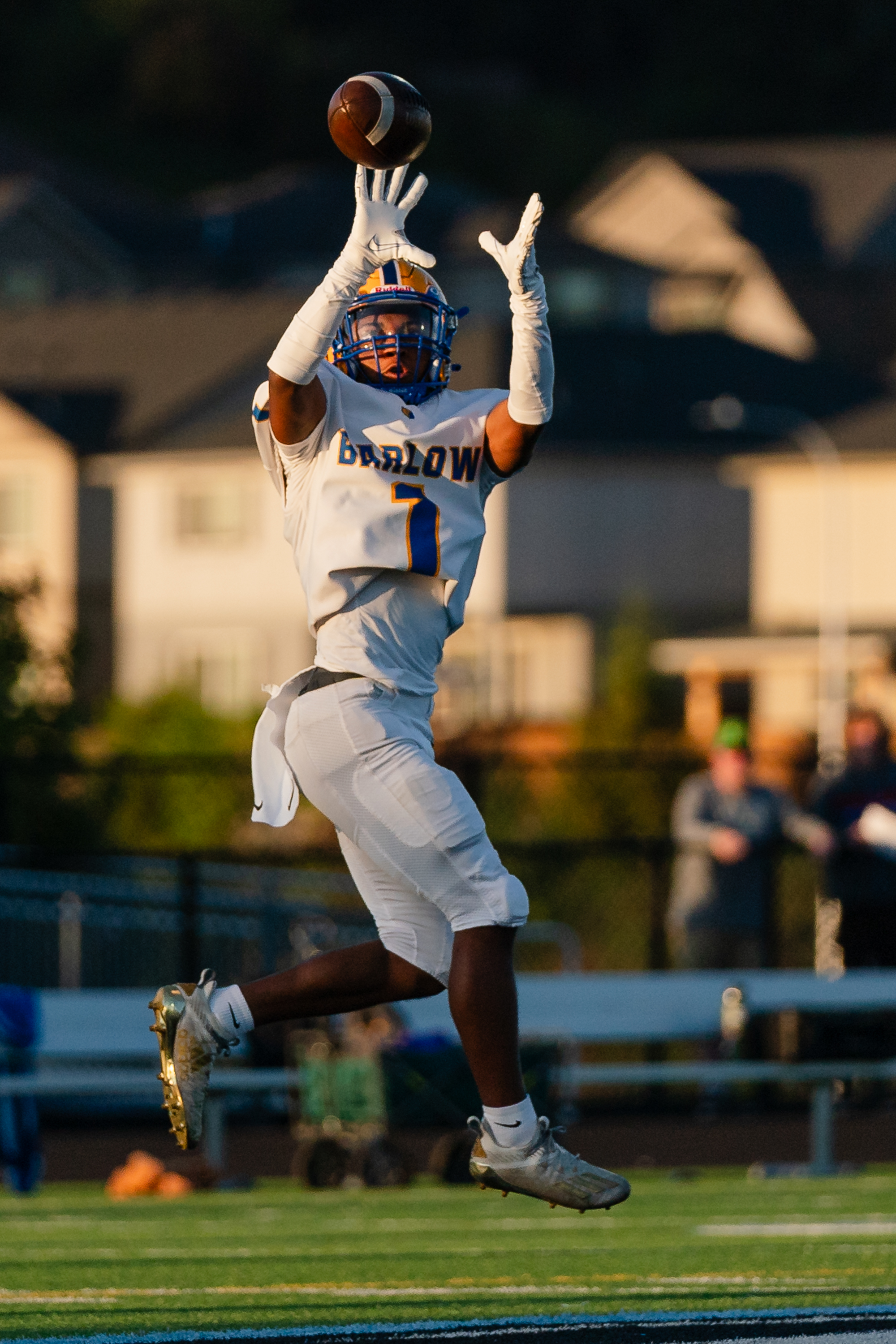 Jordan Hicks dashes for 4 touchdowns as Mountainside football