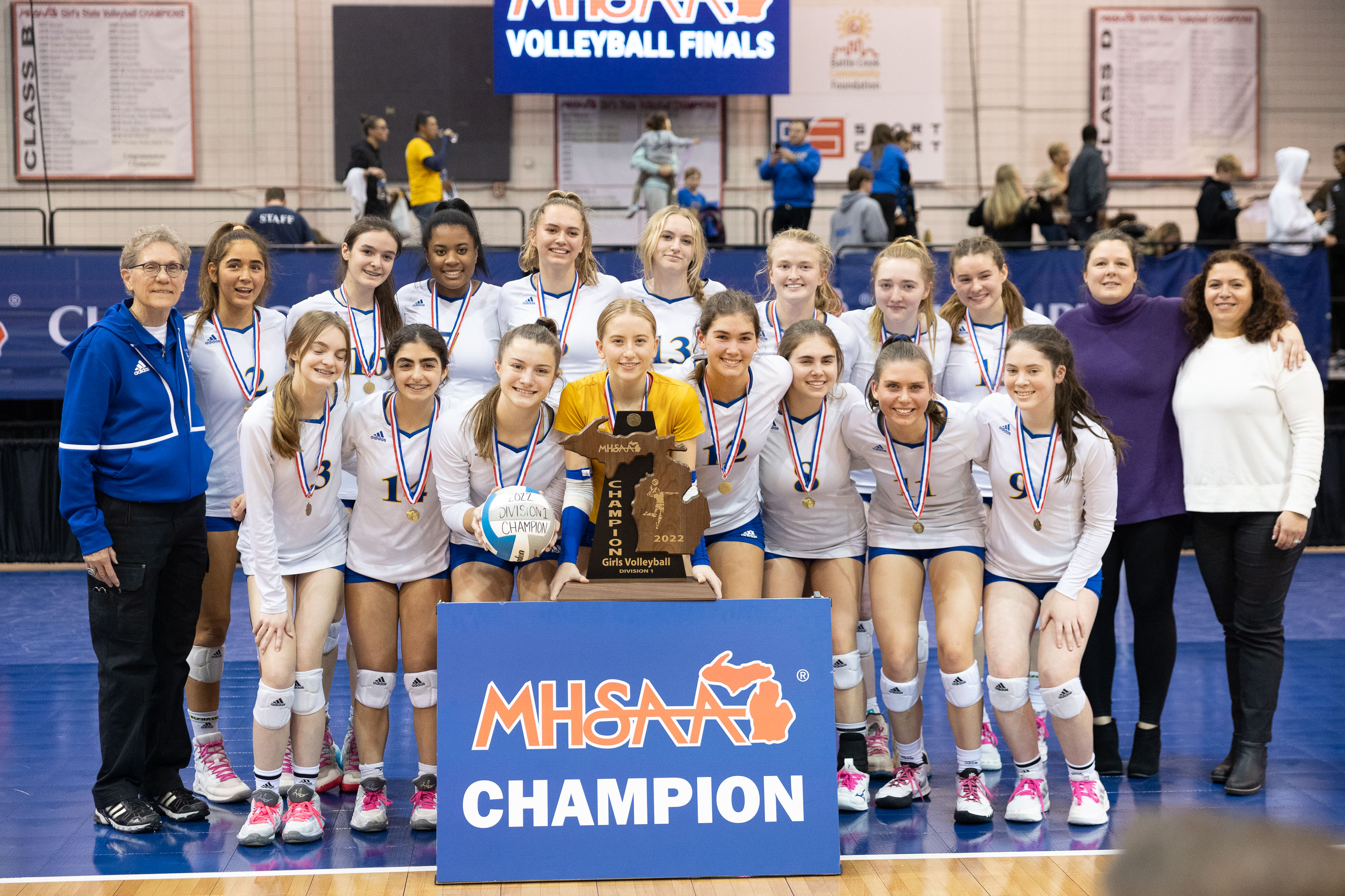 Bloomfield Hills Marian takes on Northville for Division 1 volleyball