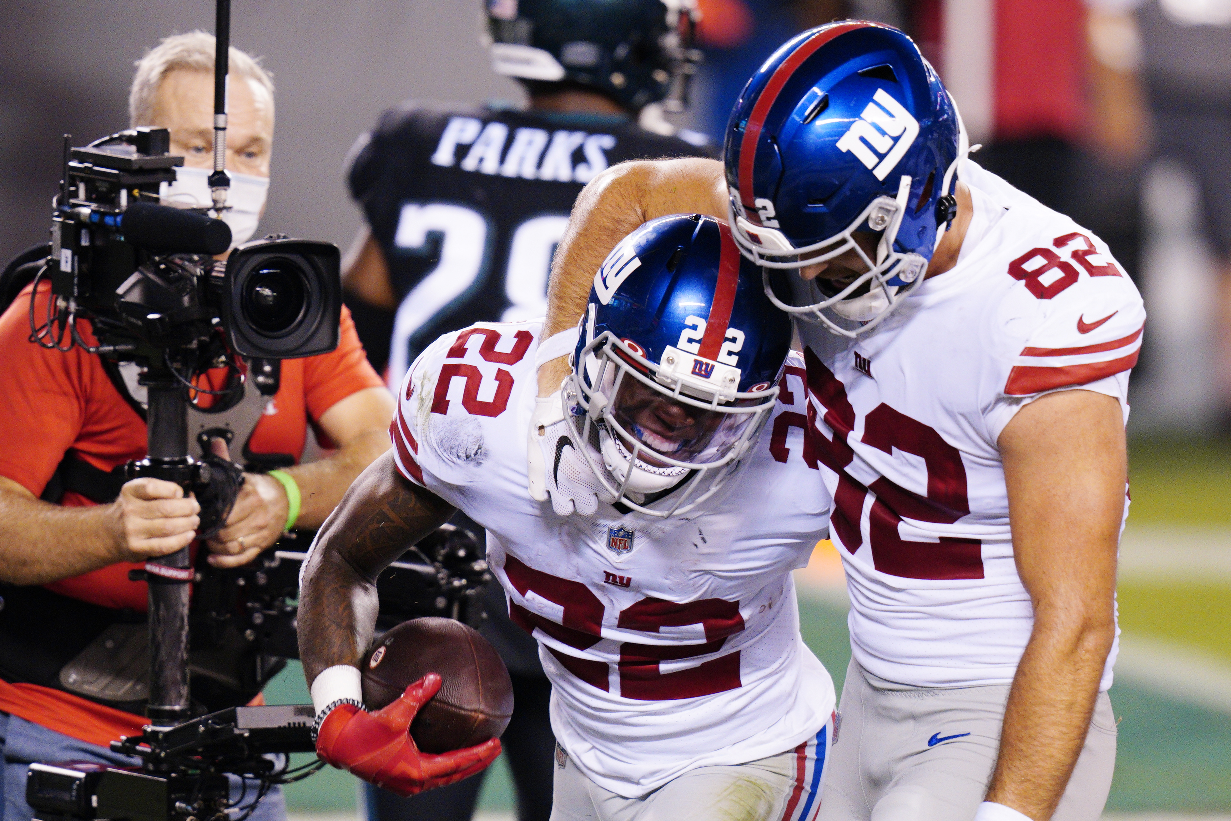 Giants re-sign veteran running back Alfred Morris