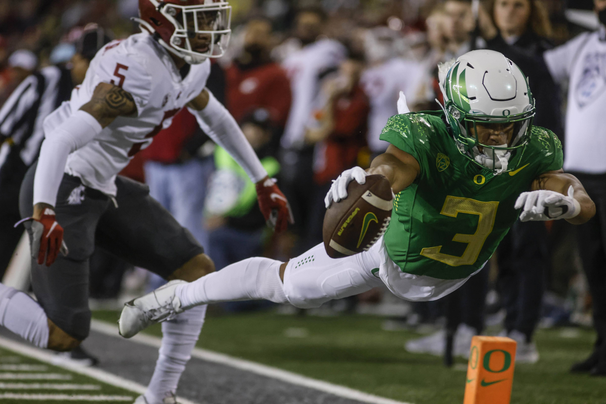 Oregon Football vs. Washington State Cougars: Ducks release Uniforms for  Week Four - Sports Illustrated Oregon Ducks News, Analysis and More