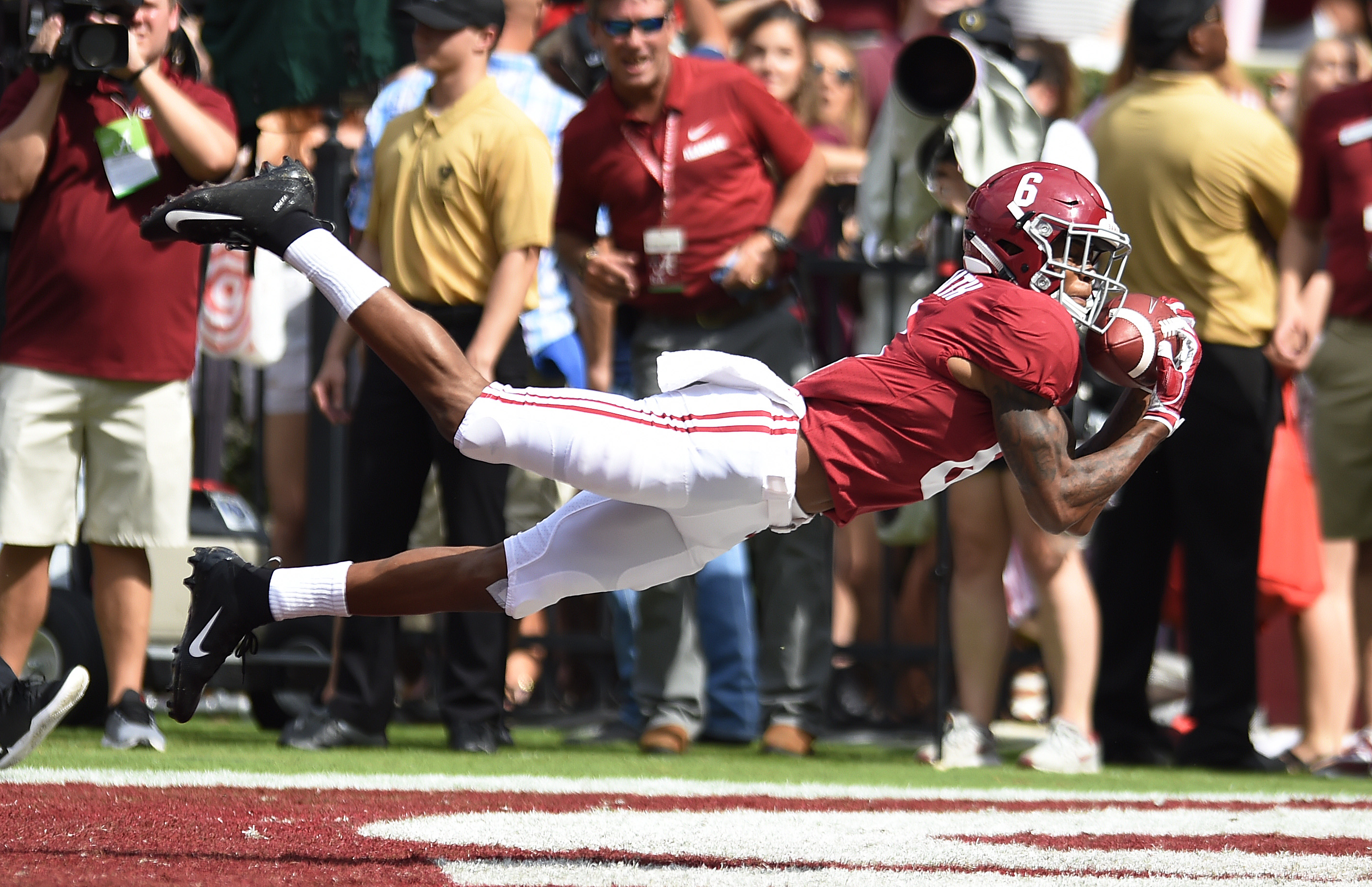 Freshman Jaylen Waddle already flashing 'magic' potential at Alabama