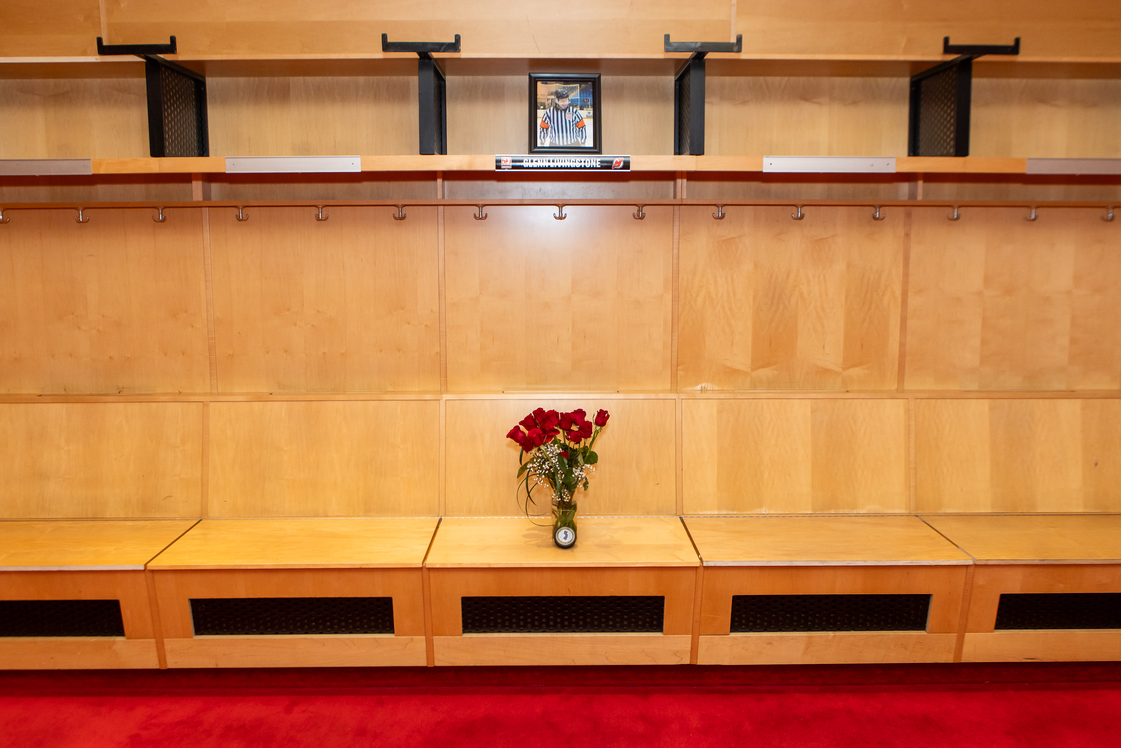New Jersey Devils pay tribute to late NJSIAA referee Glenn