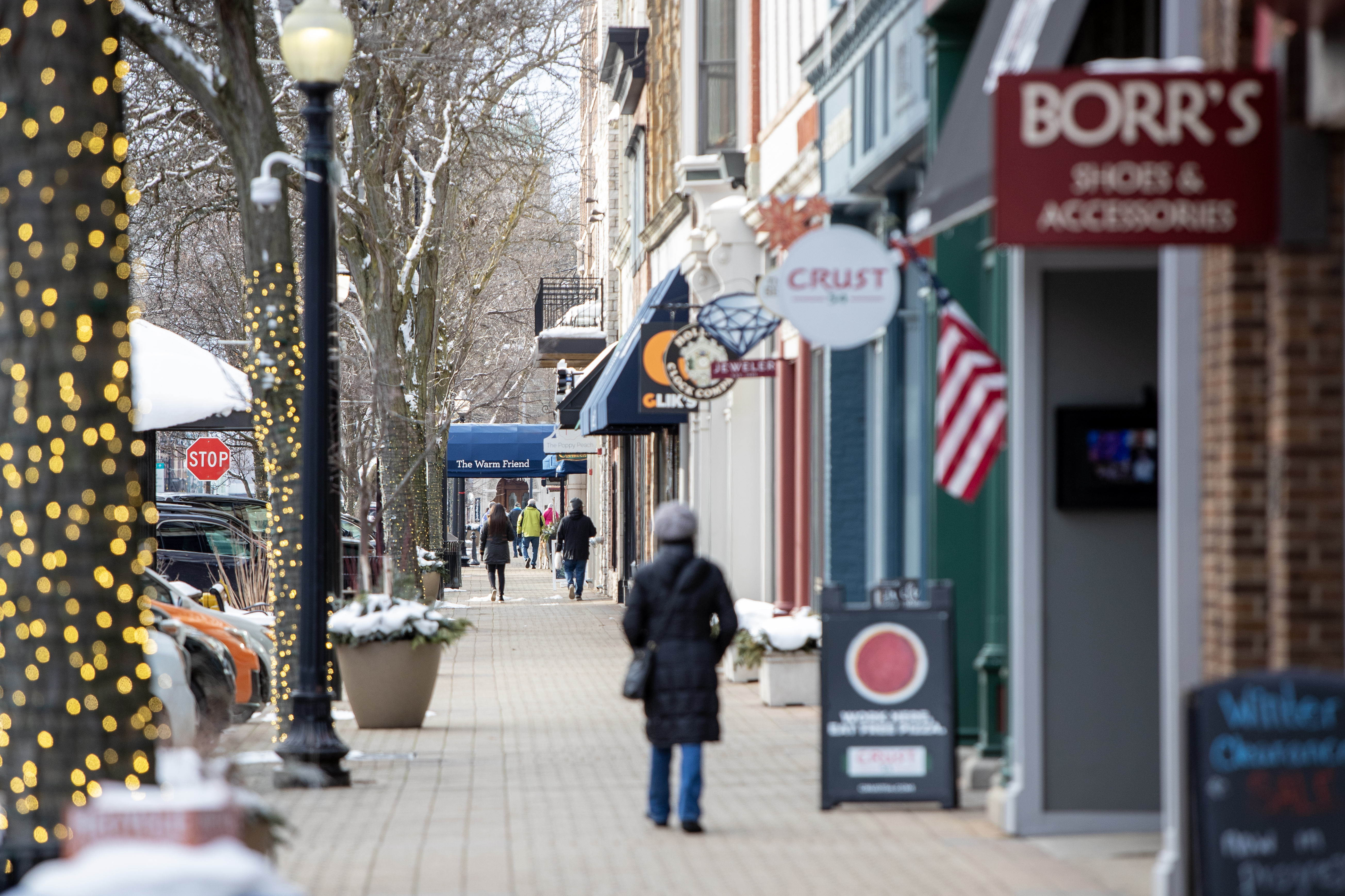 Late night Shop Til You Drop event kicks off Hollands holiday shopping  season - mlive.com