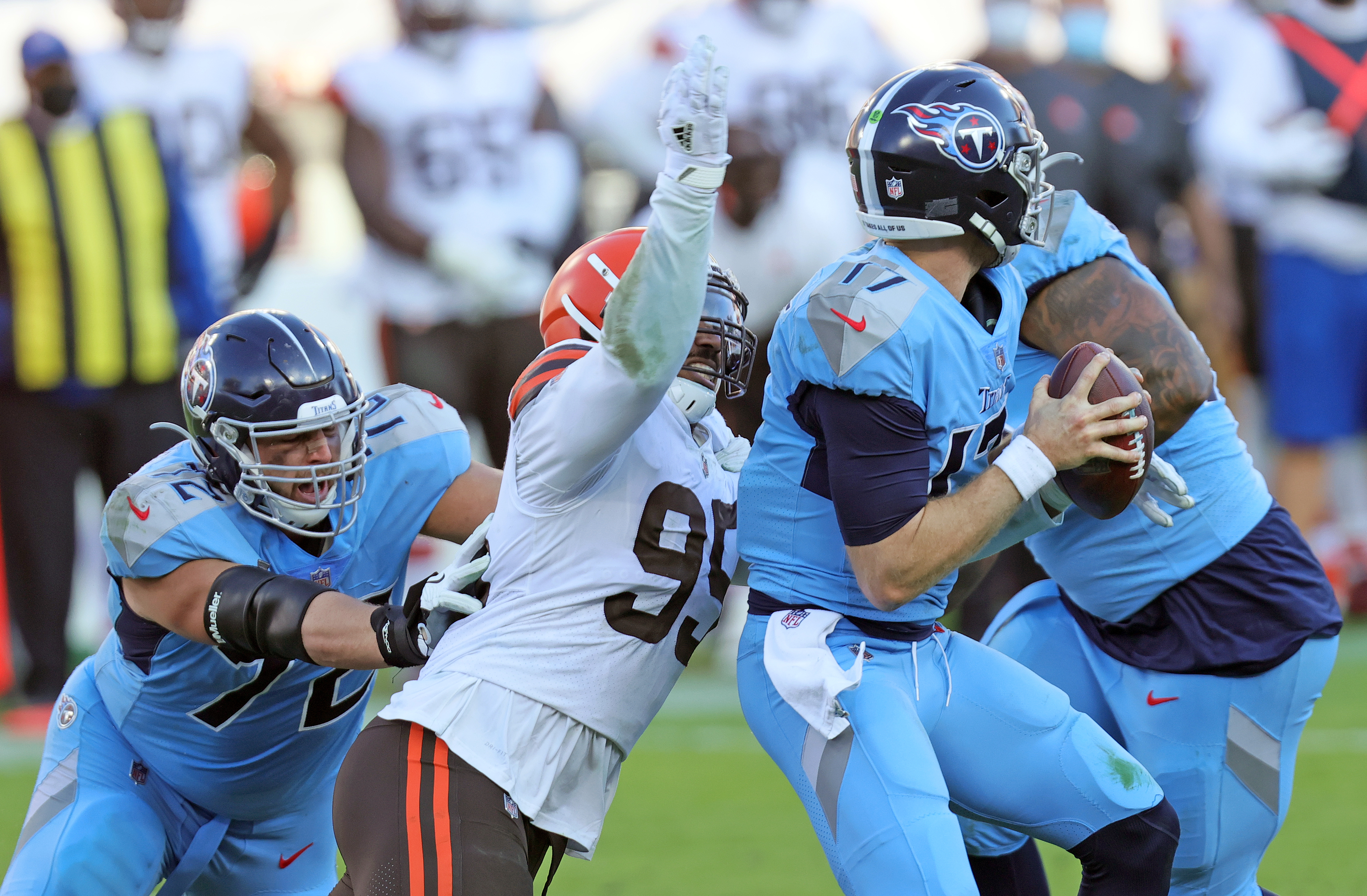 Recap: Cleveland Browns hang on to beat the Tennessee Titans, 41