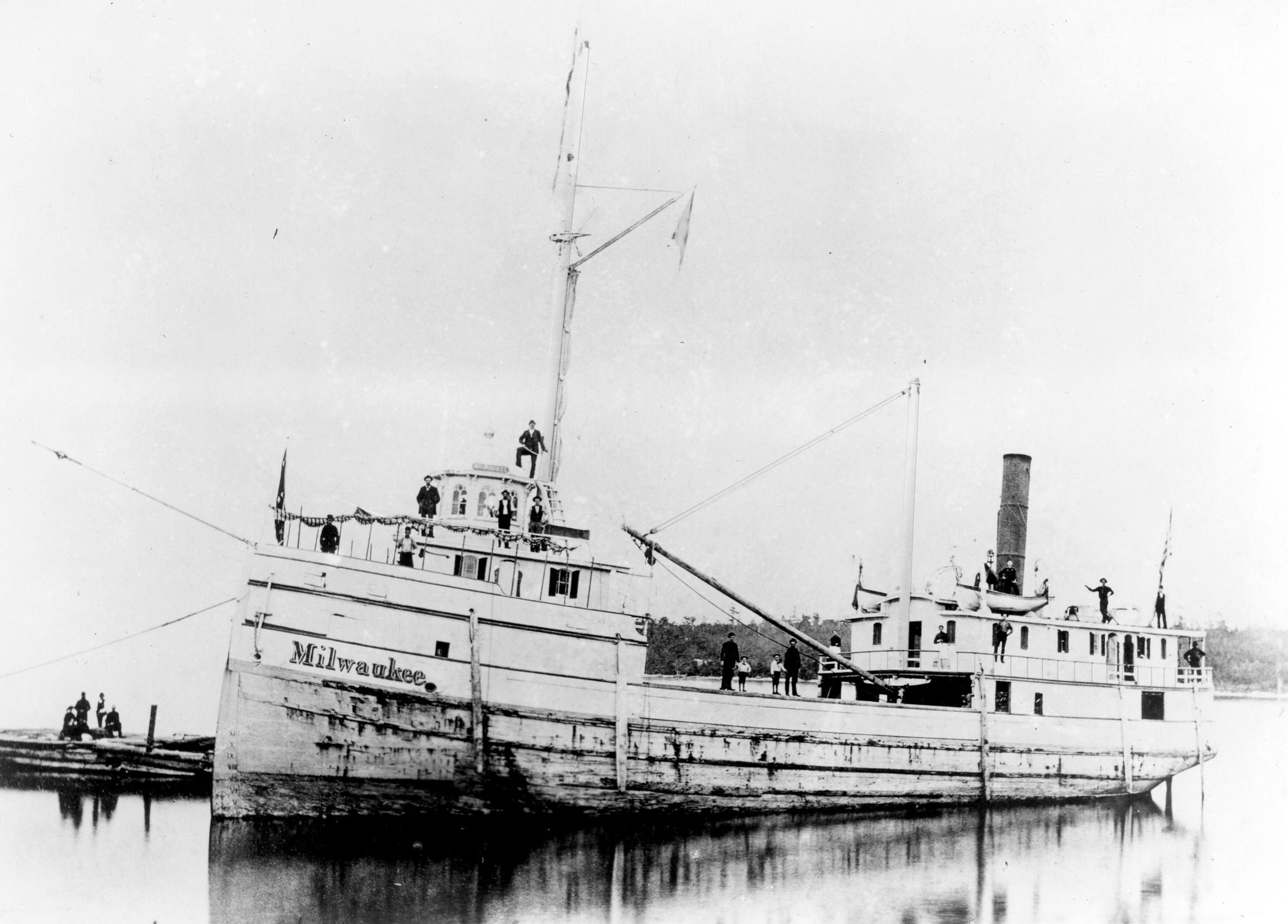 1915年製 STEAMBOAT WAVE BACK Lost landmarks of Vicksburg: The Sprague - Vicksburg Daily News