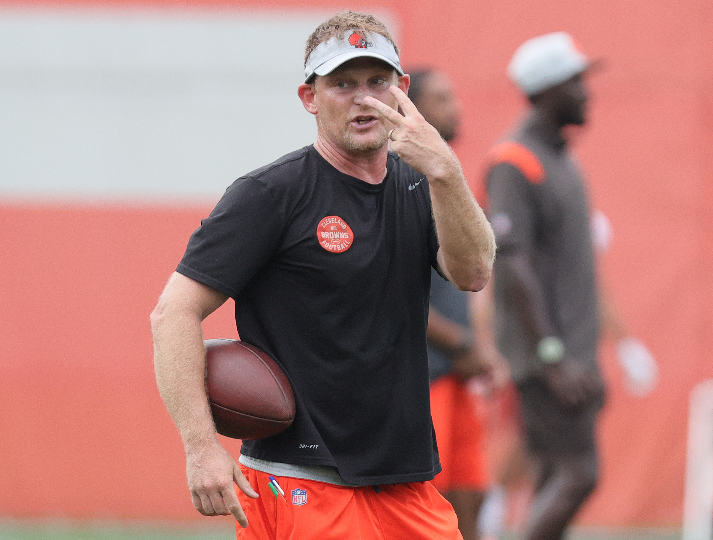 Cleveland Browns LB coach: Time for JOK to 'master the offseason' - Dawgs  By Nature