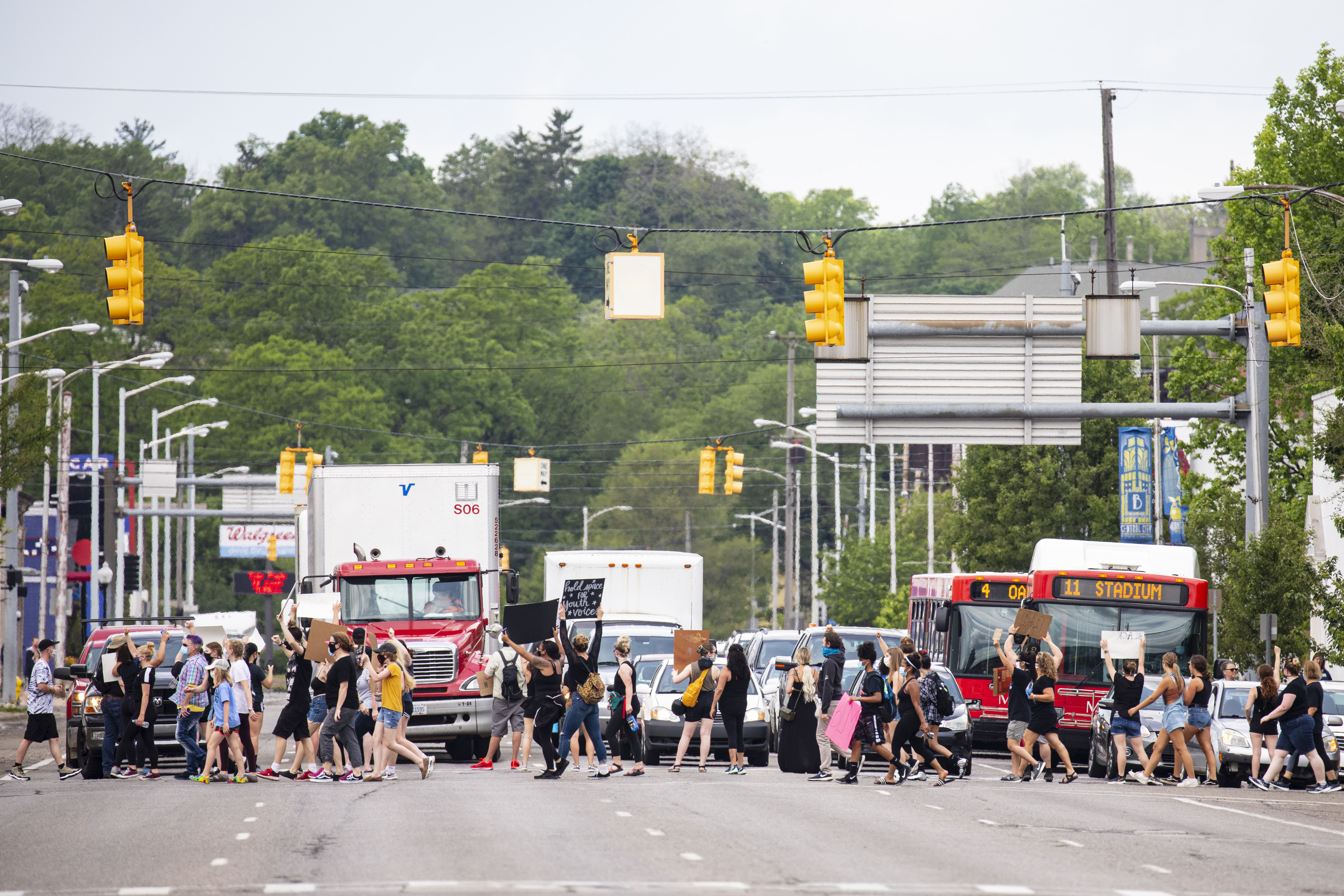 Youth peaceful protest for BLM in Kalamazoo - mlive.com