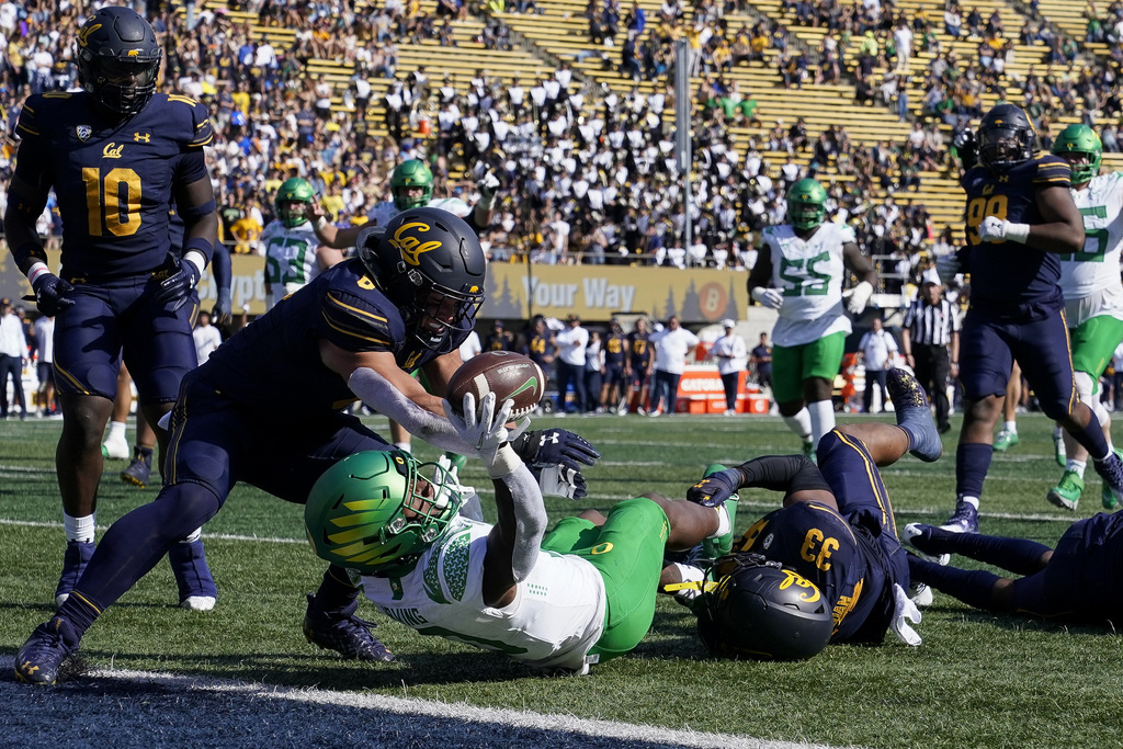 Pac-12 football Week 10 score predictions, odds: Will Oregon Ducks rout  Colorado? 