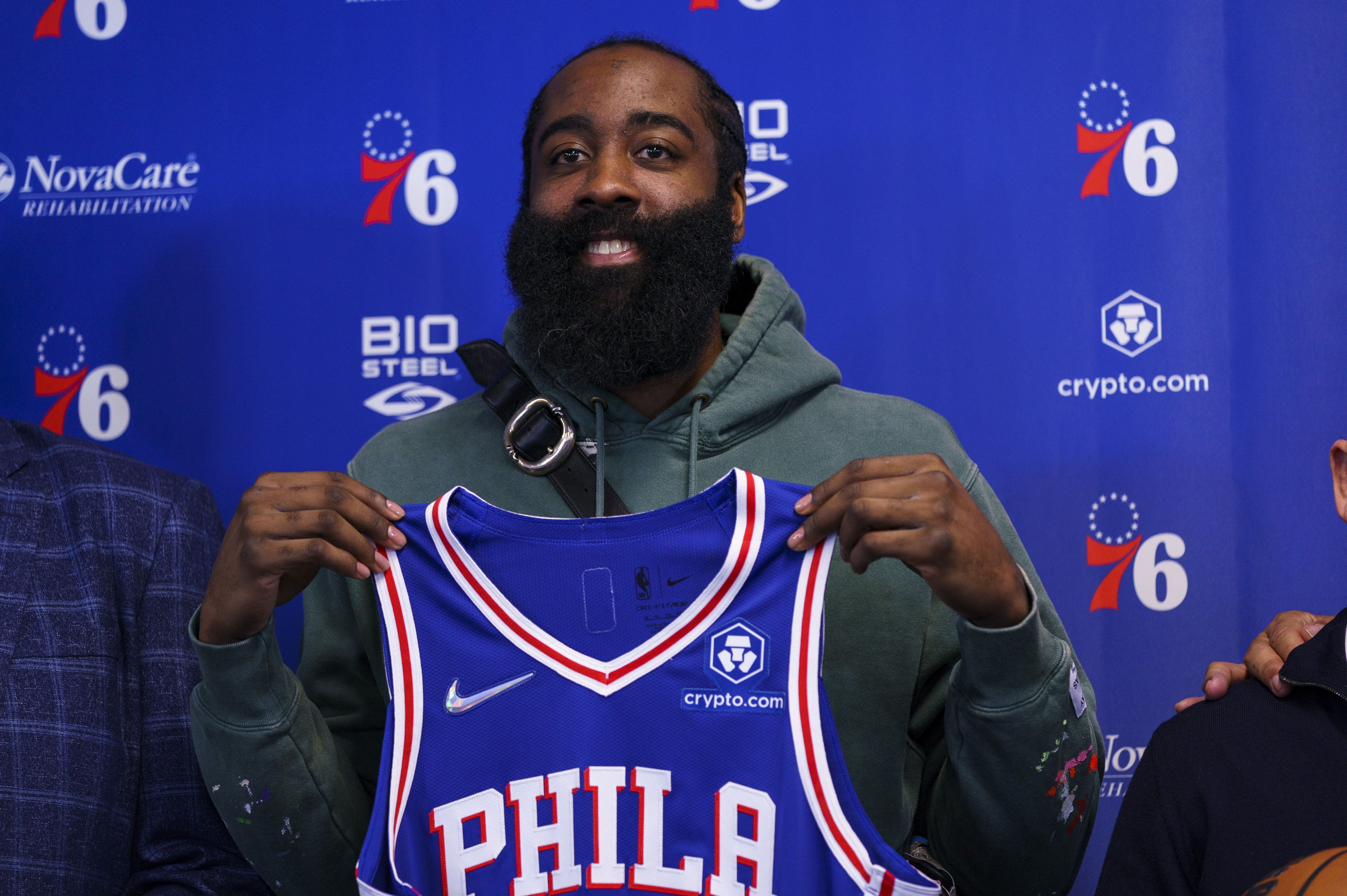 Playmaker on X: First look of James Harden in a Philly uniform 👀 Rate  this trade 1-10  / X