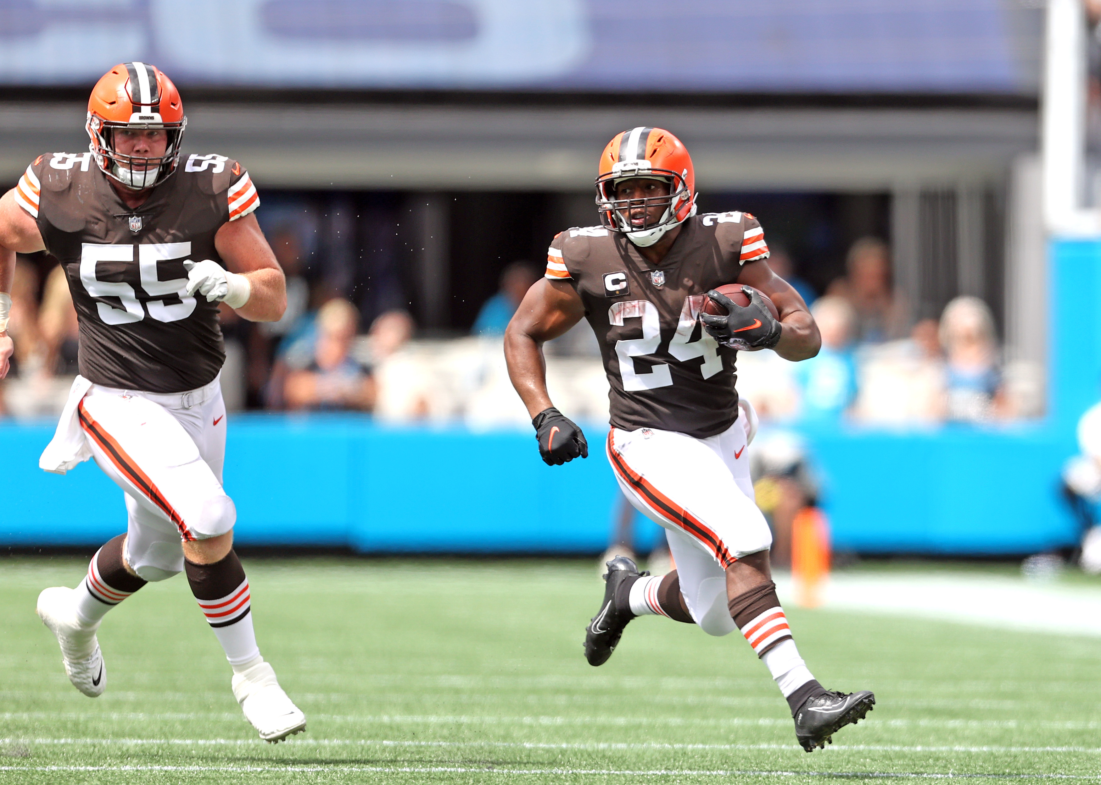 Cleveland Browns running back Nick Chubb (24) runs the ball against the Miami  Dolphins during an NFL football game, Sunday, Nov. 24, 2019, in Cleveland.  The Browns won the game 41-24. (Jeff