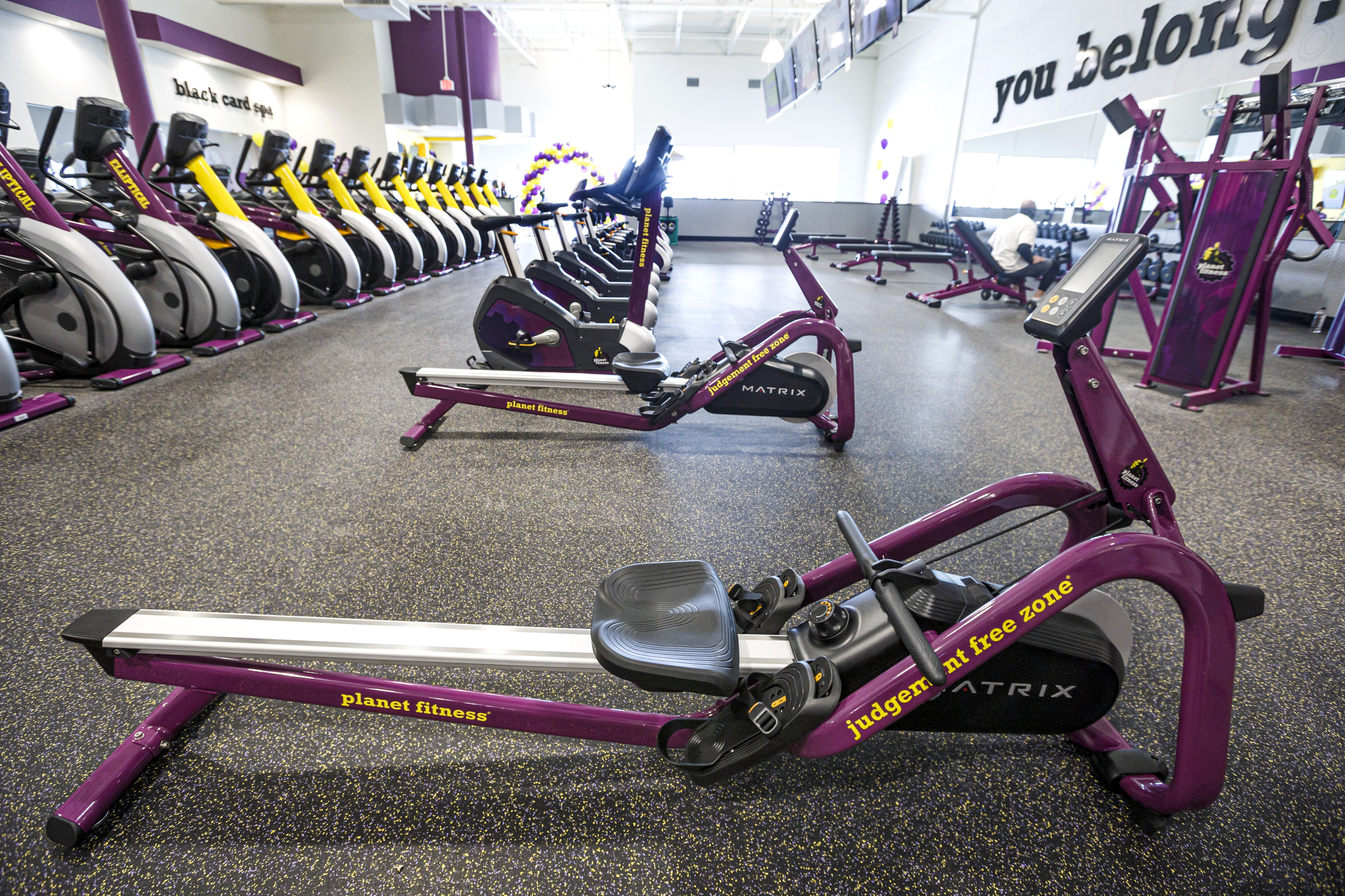 Take a sneak peek inside this new Planet Fitness the first of