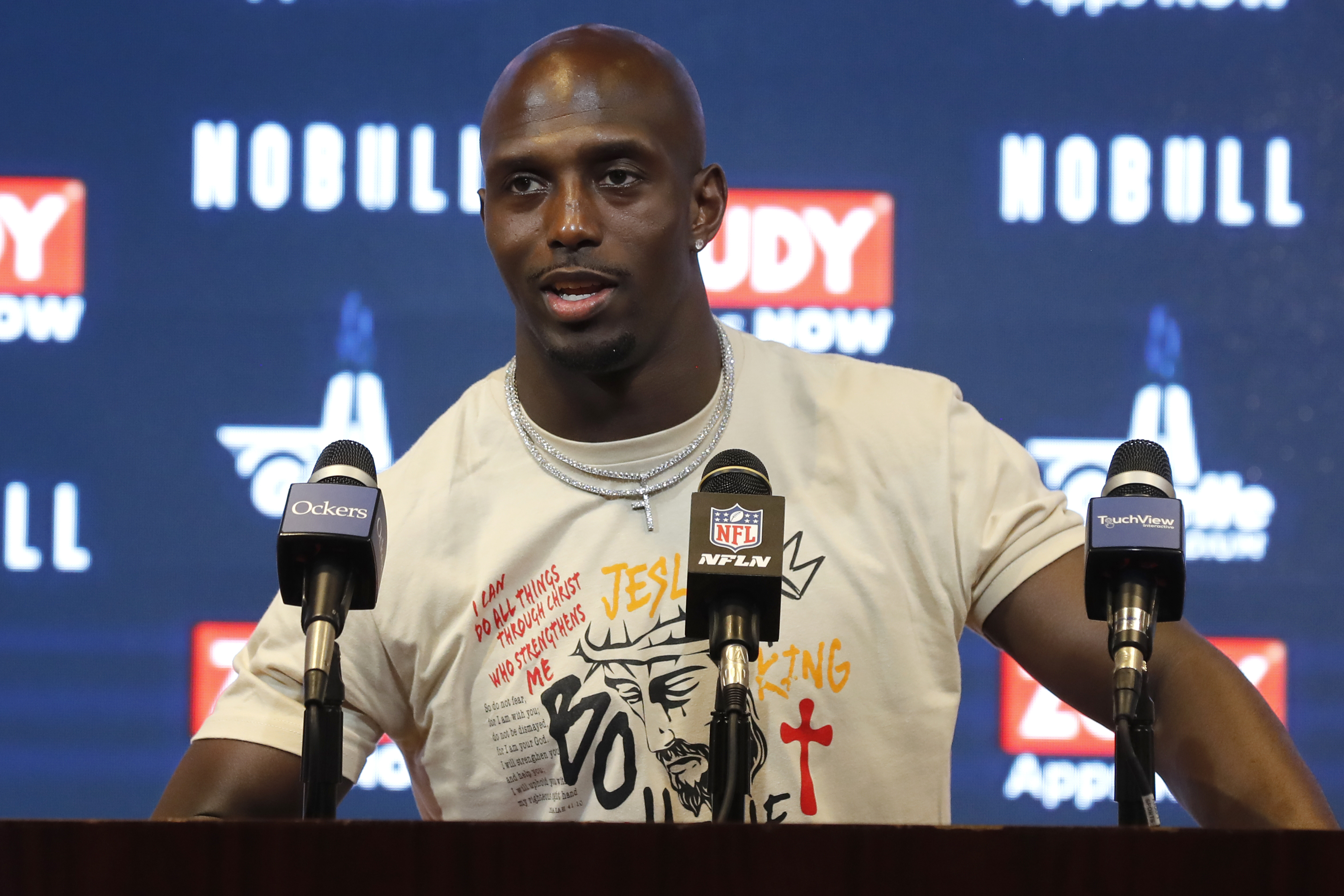 Longtime Patriot Devin McCourty calls it quits