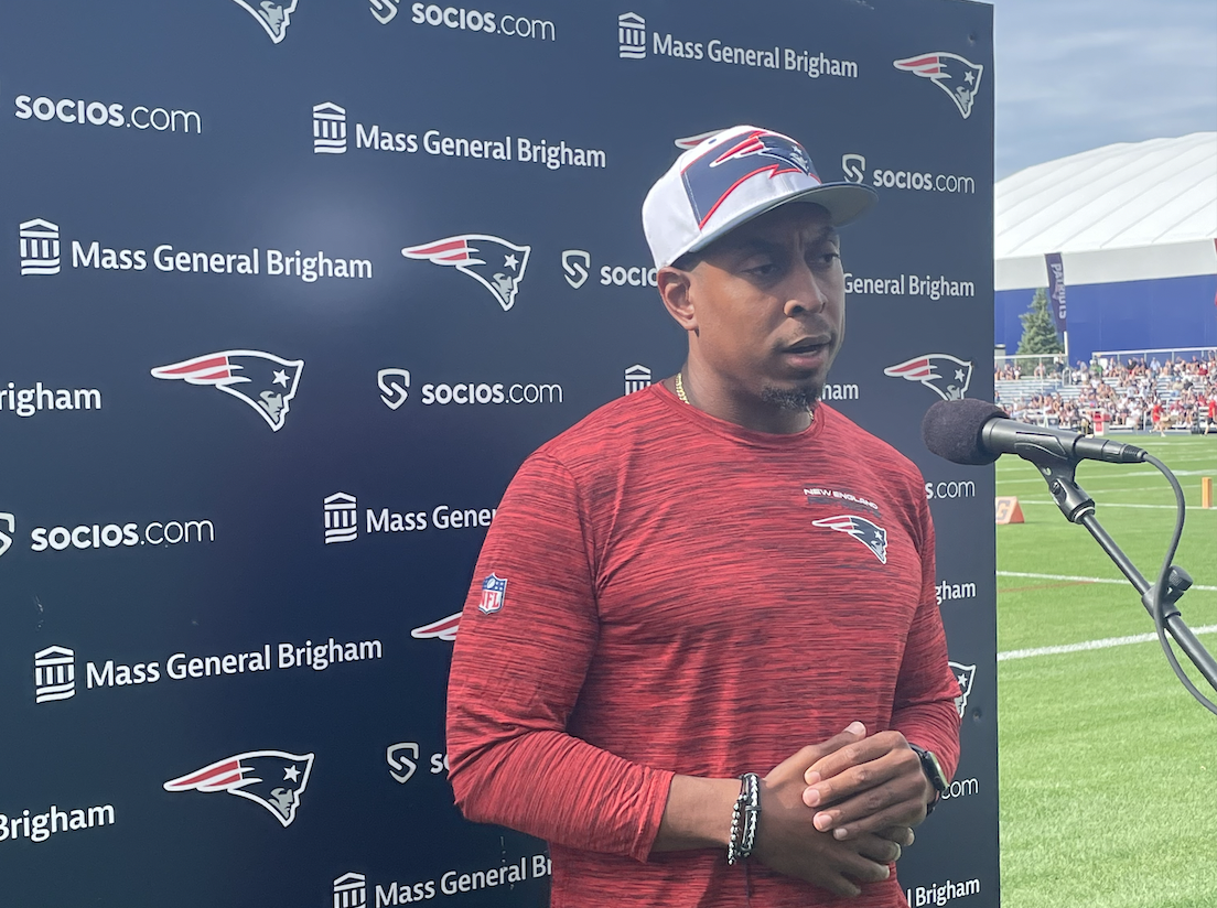 Meet Patriots assistant DeMarcus Covington, one of the brightest