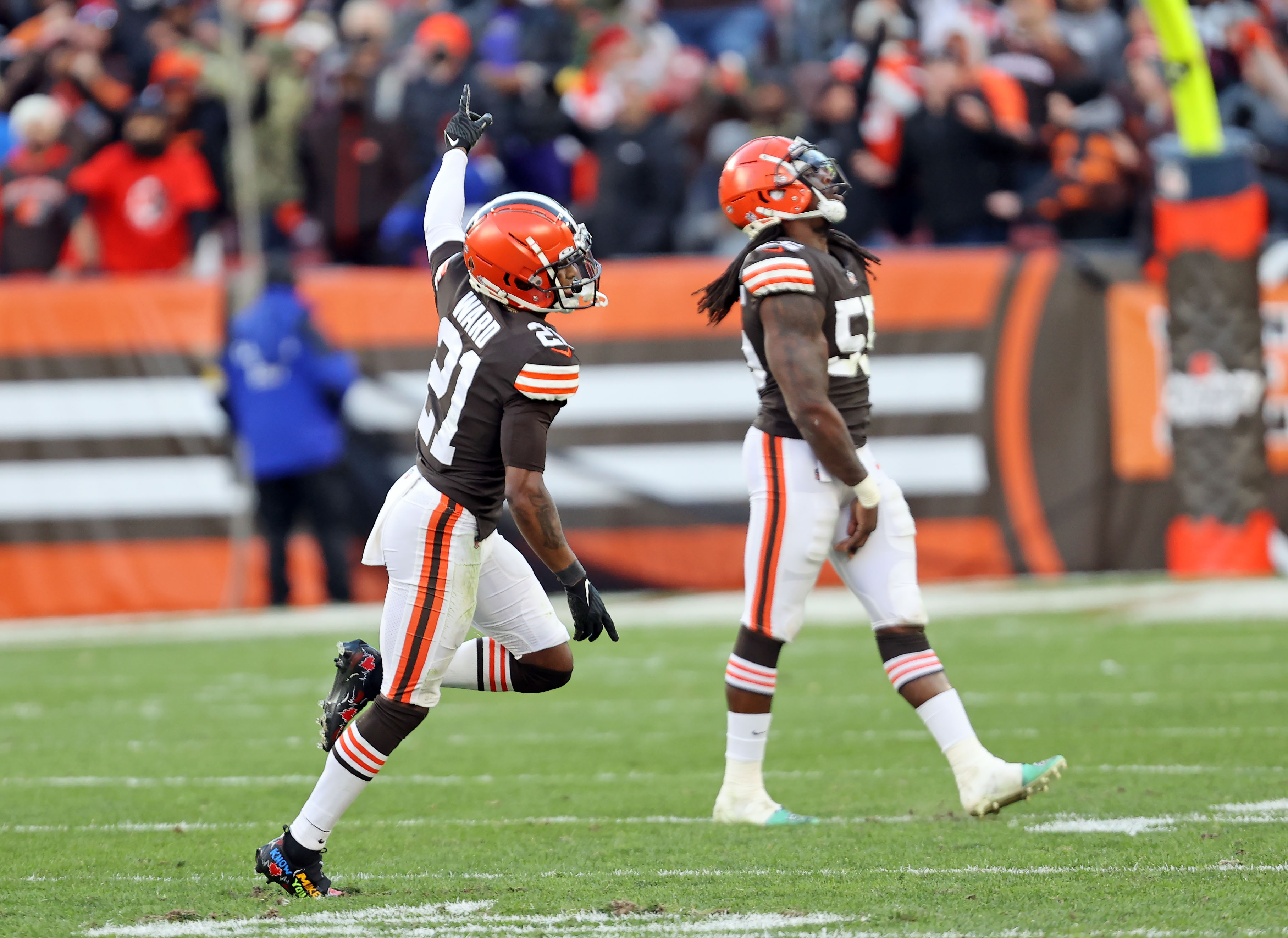 Denzel Ward named Cleveland Browns 2021 Walter Payton Man of the Year