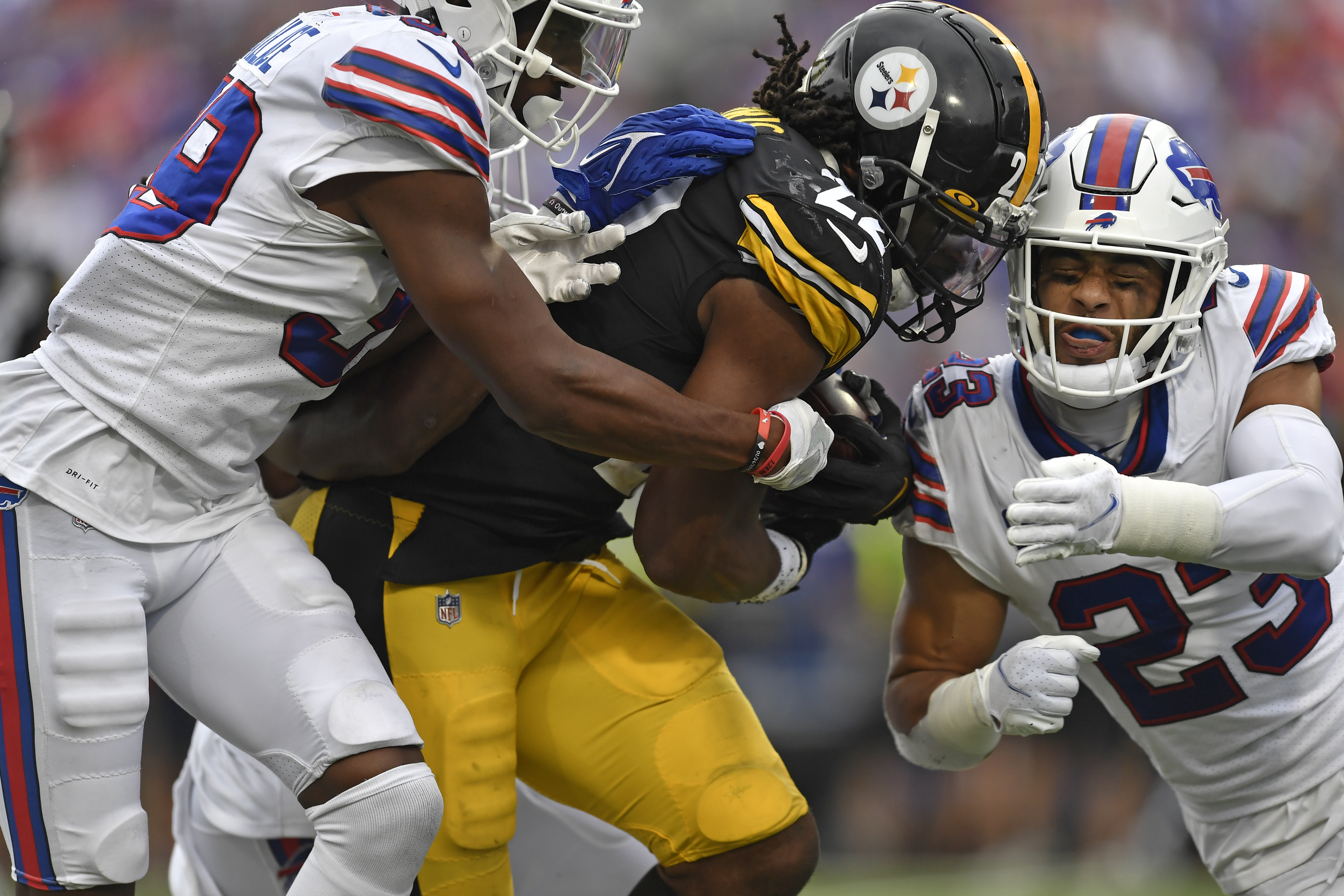 Steelers vs. Bills over/under and player props for Sunday NFL Week
