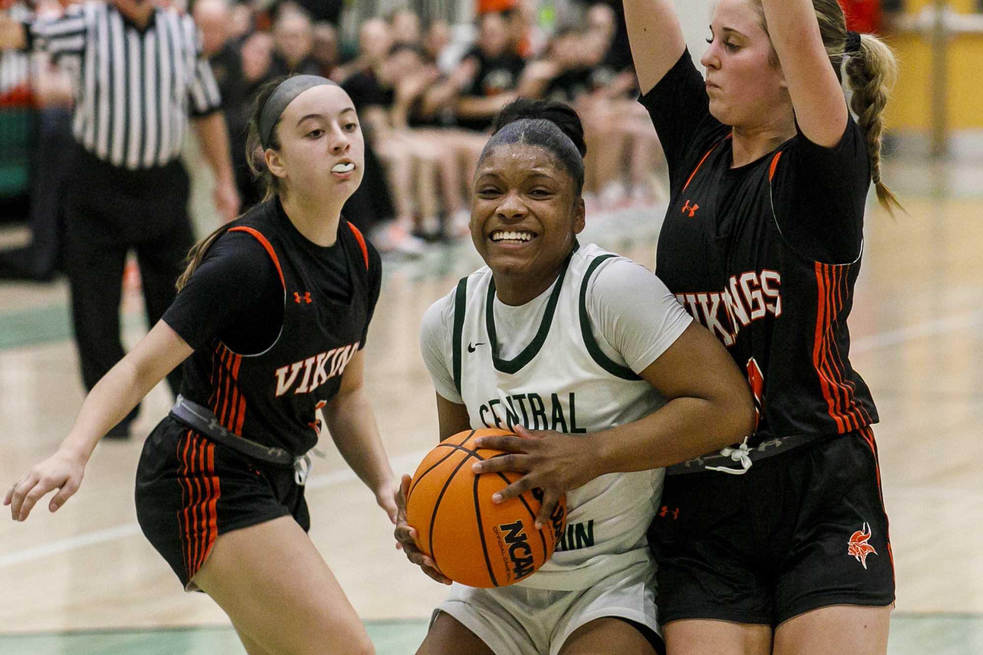 Central Dauphin vs Perkiomen Valley in first round PIAA 6A girls ...